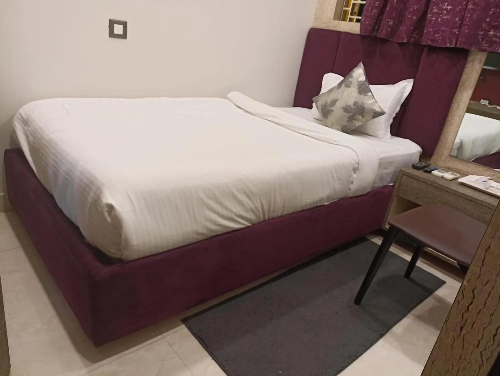 Photo of the whole room, Bed in karisma premium