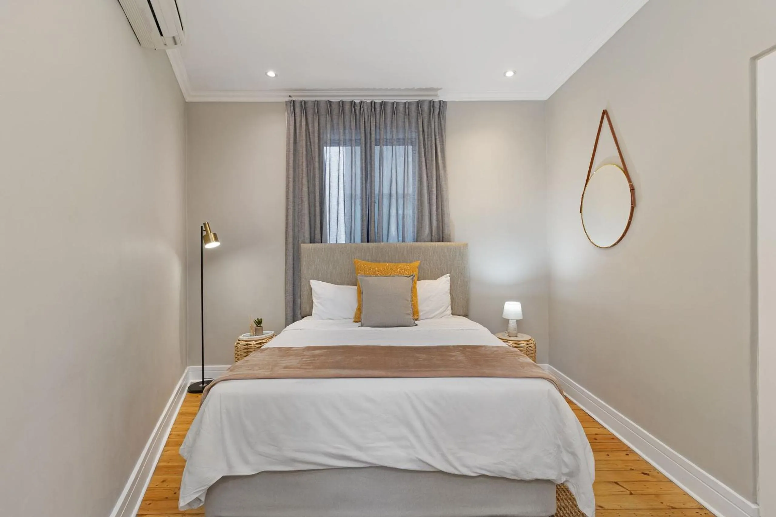 Bed in Warwick Mansions 2 & 3