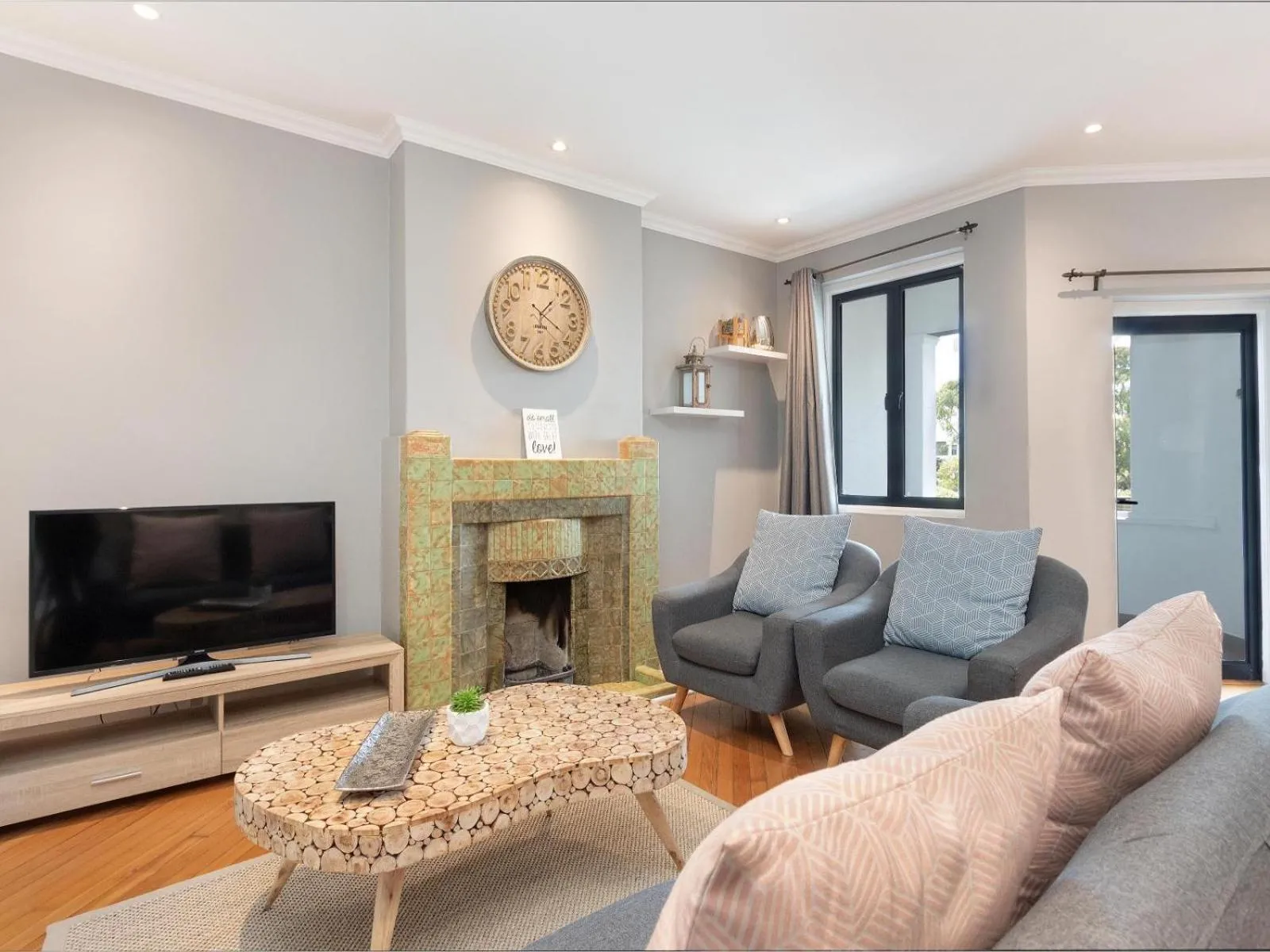 Living room in Warwick Mansions 2 & 3