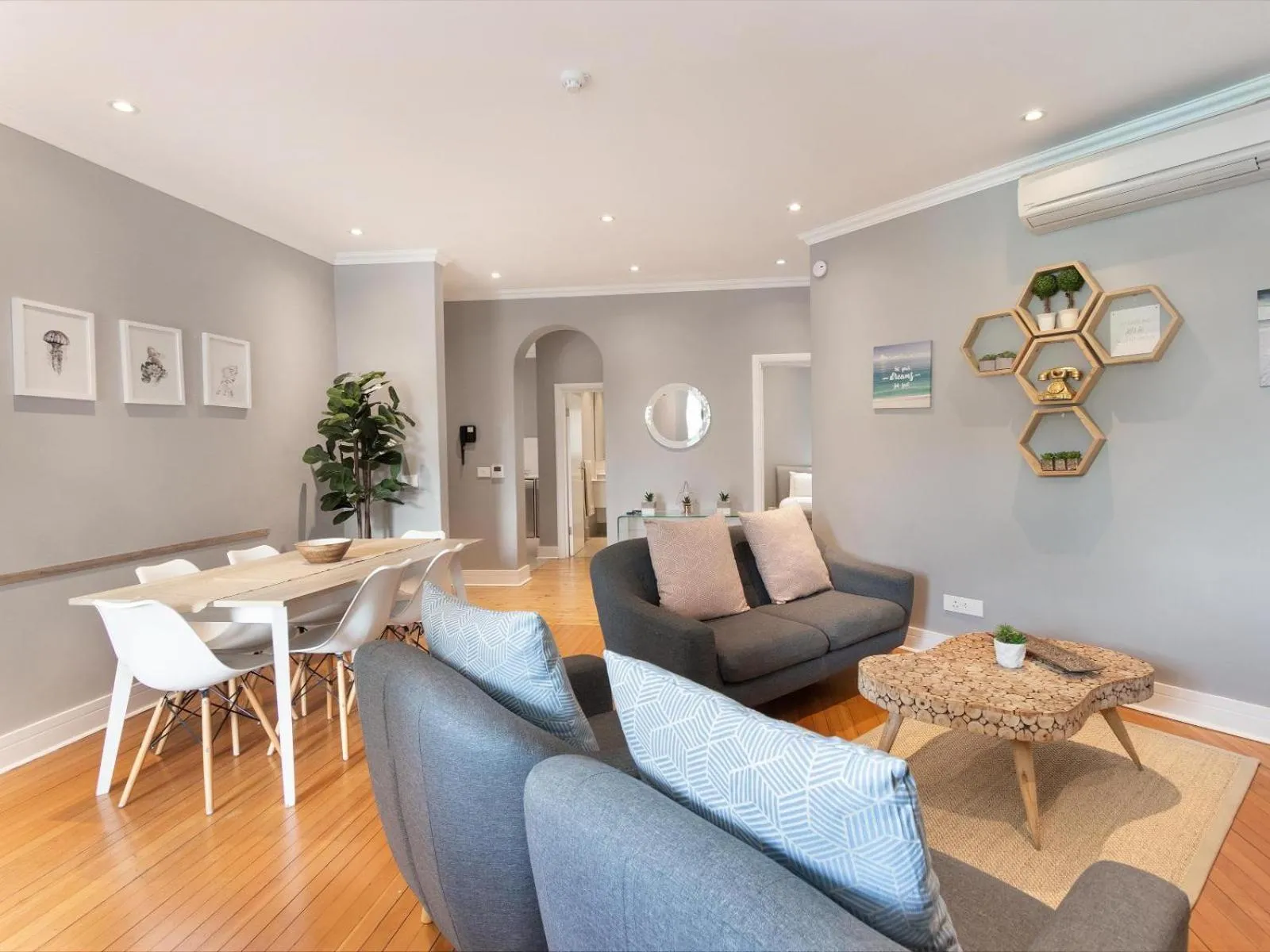 Living room in Warwick Mansions 2 & 3