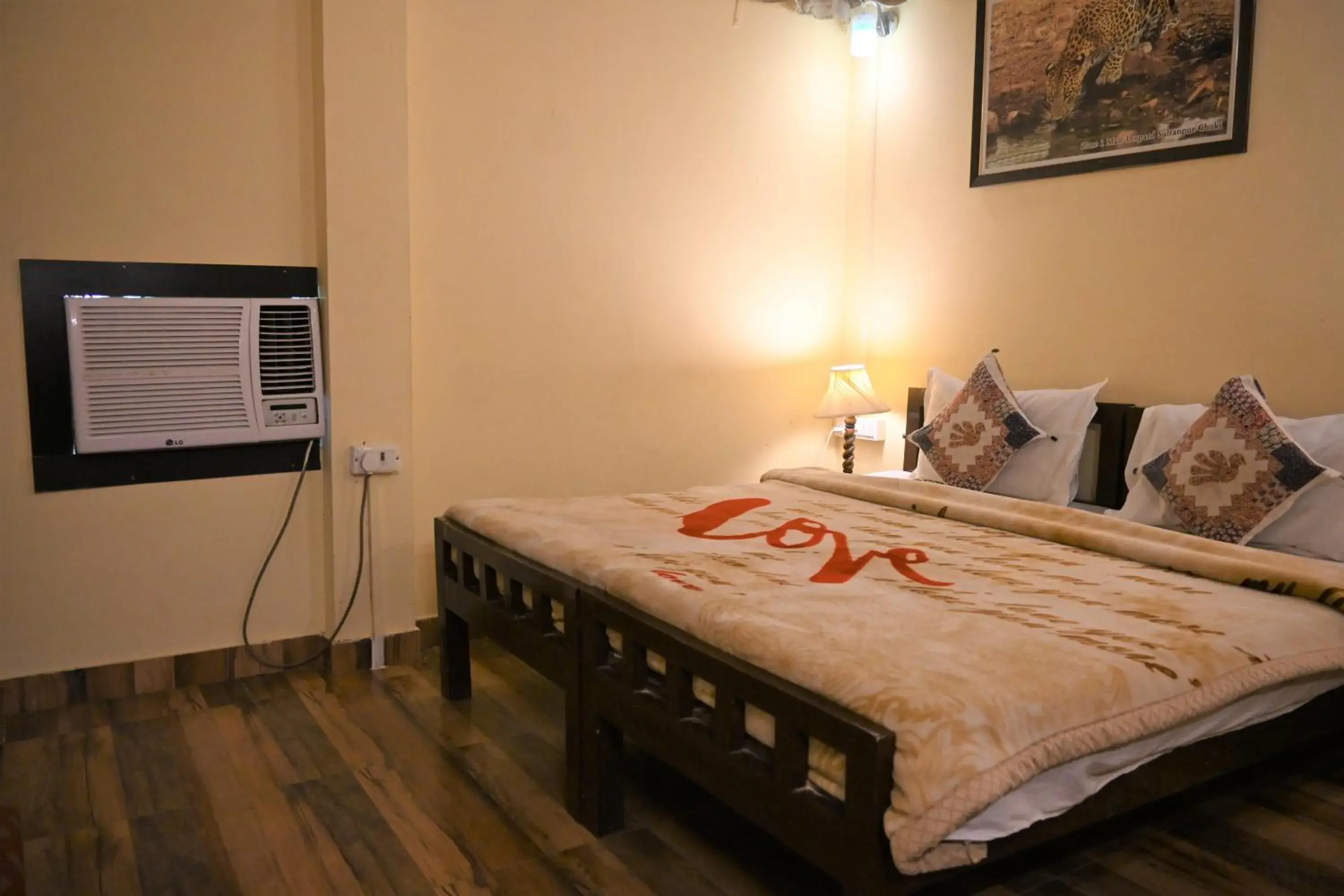 Bed in Ranthambore Jungle Home Bed in Ranthambore Jungle Home