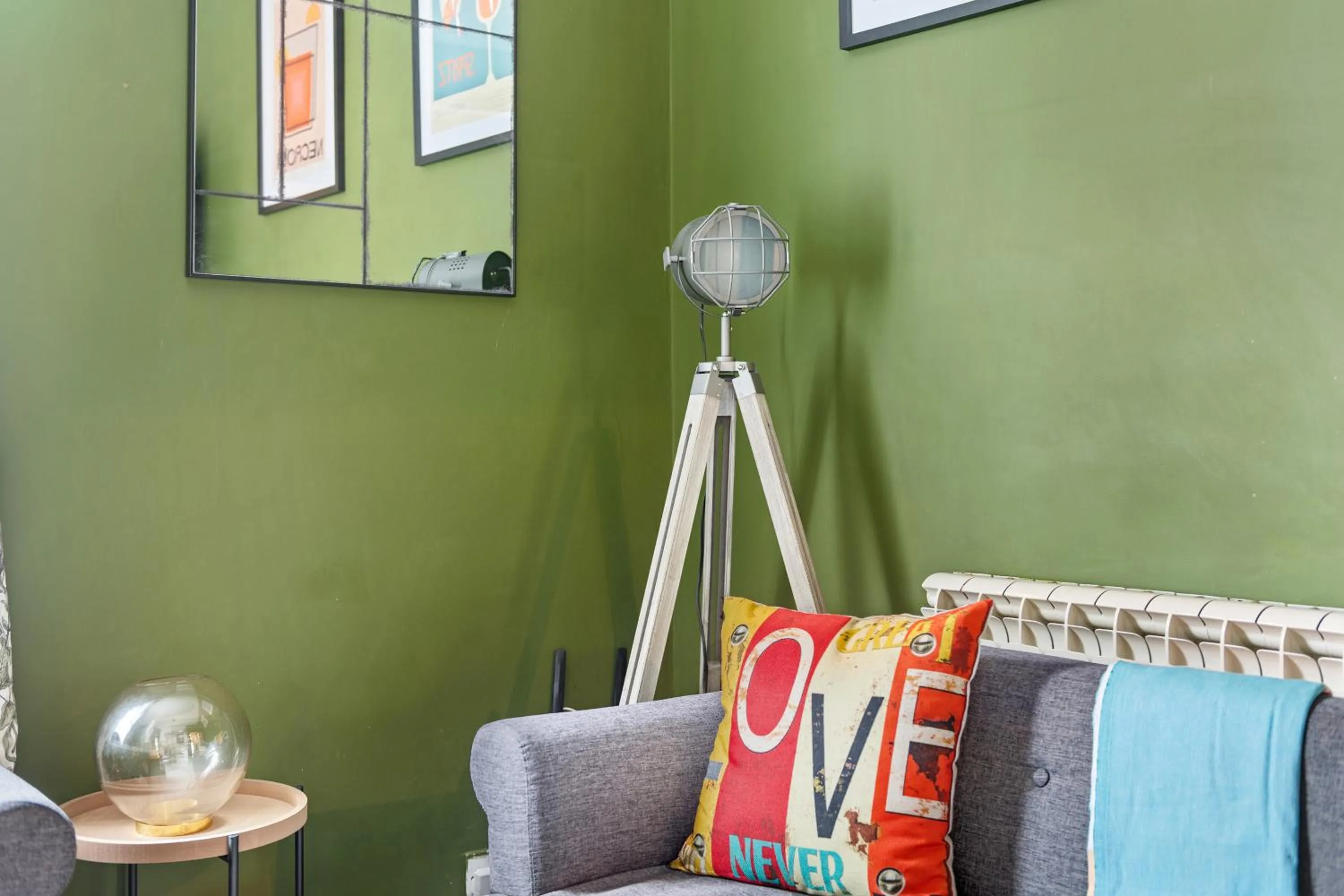 Living room in Hidden retreat in the heart of the city - 2 Bed Apt