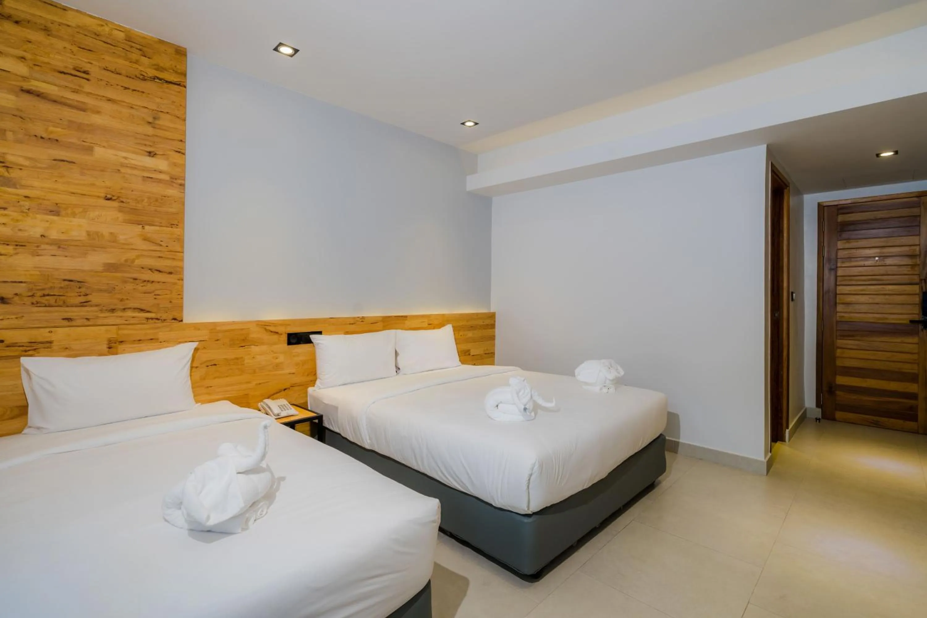 Bed in Lek Lek Samui Room X Coffee Bar