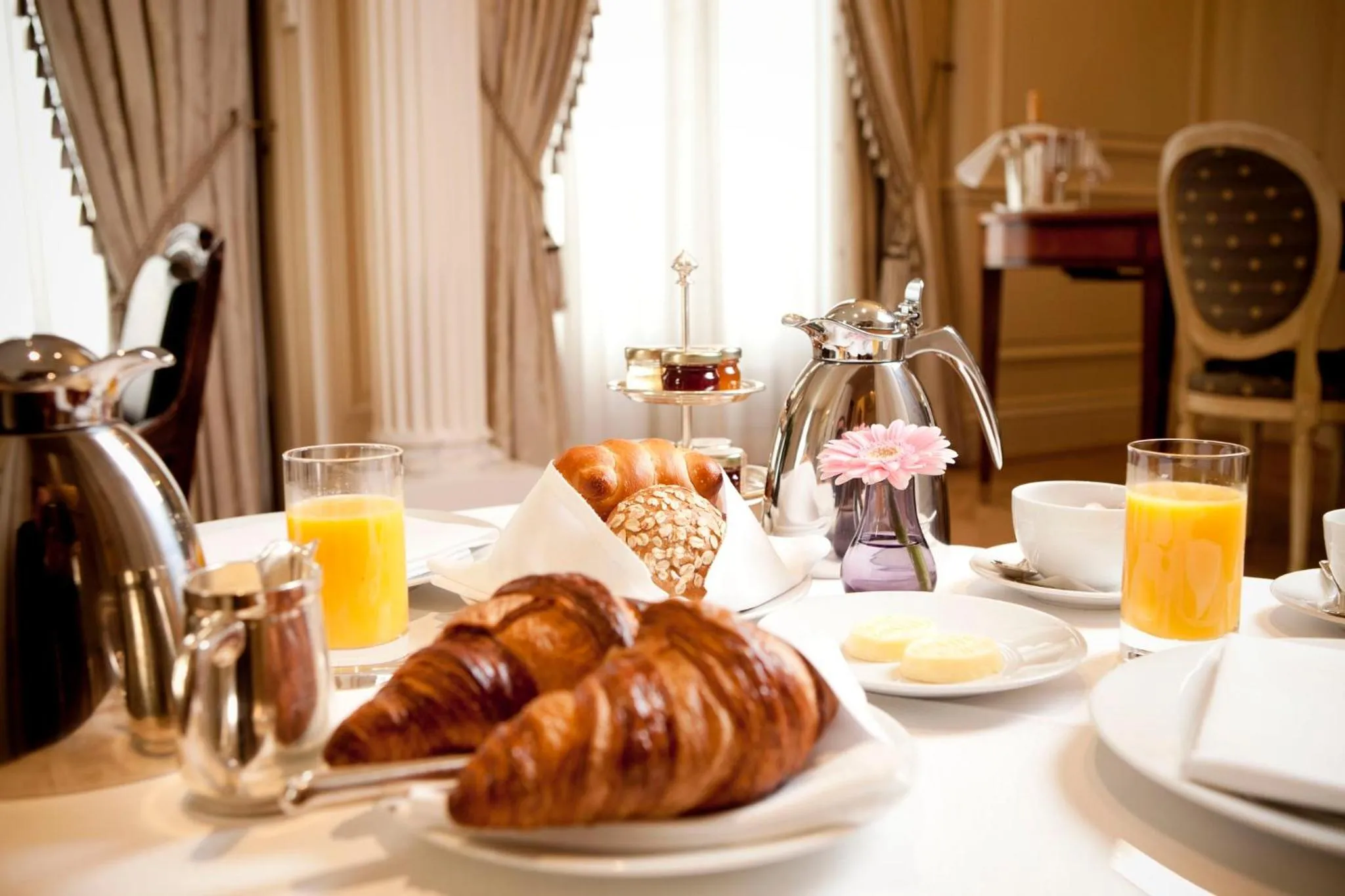 Breakfast in InterContinental Amstel Amsterdam by IHG