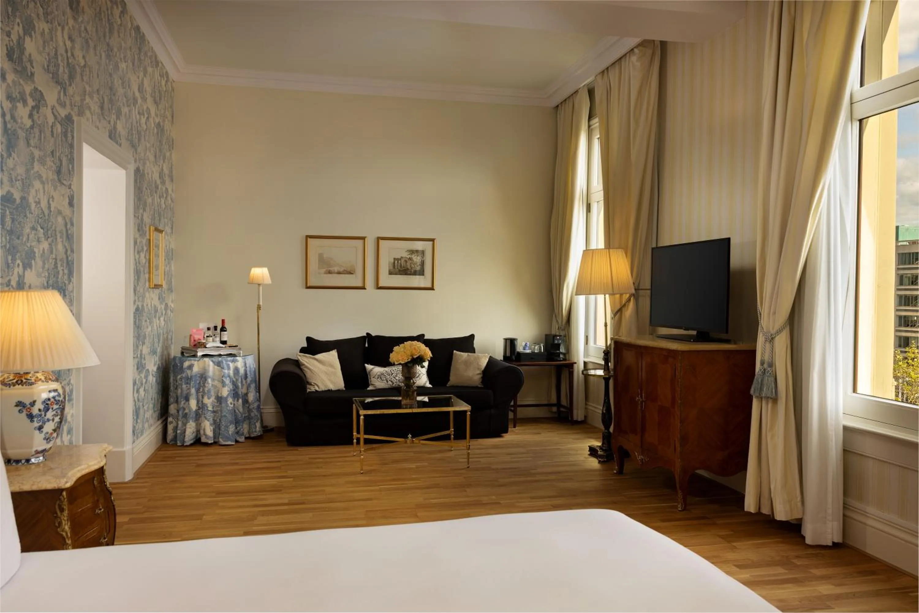 Photo of the whole room, Bed in InterContinental Amstel Amsterdam by IHG