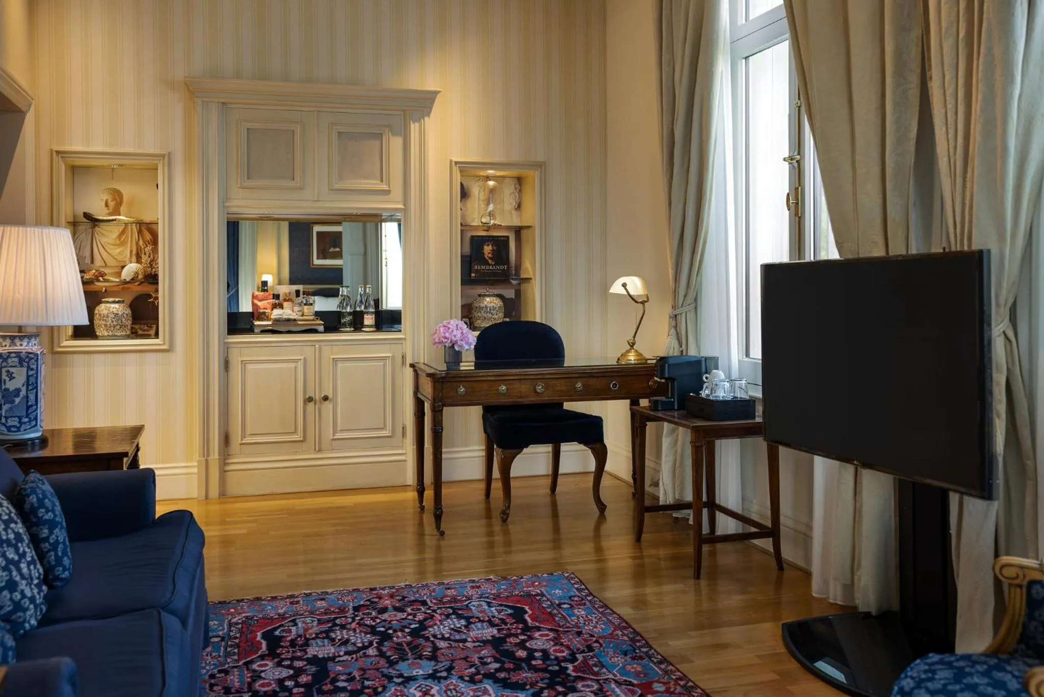 Photo of the whole room in InterContinental Amstel Amsterdam by IHG