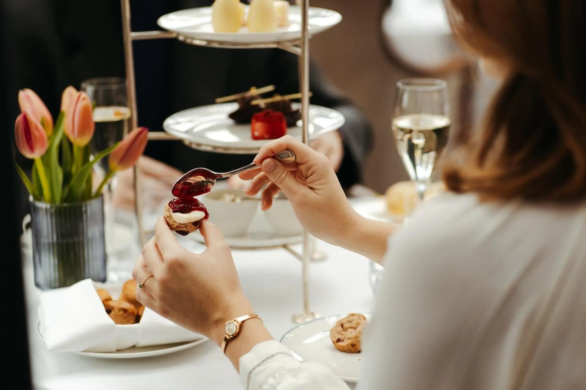 Lounge or bar in InterContinental Amstel Amsterdam by IHG