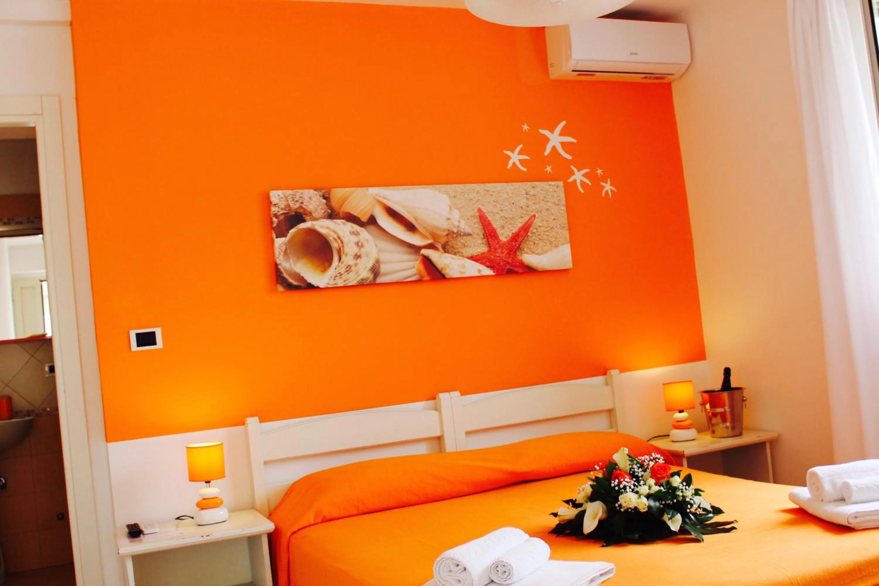 Bedroom, Bed in Hotel Villa Giovanna