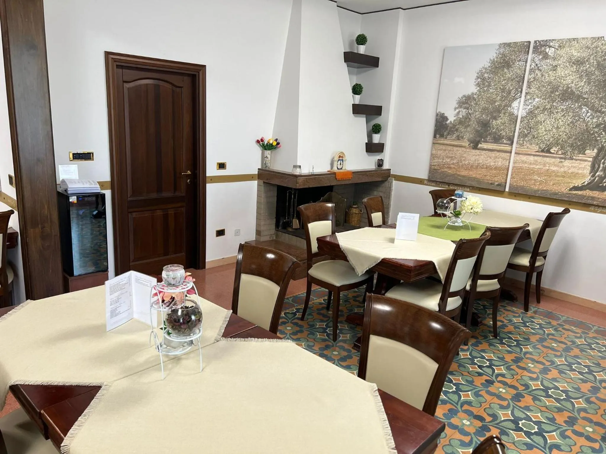 Communal lounge/ TV room in Hotel Villa Giovanna