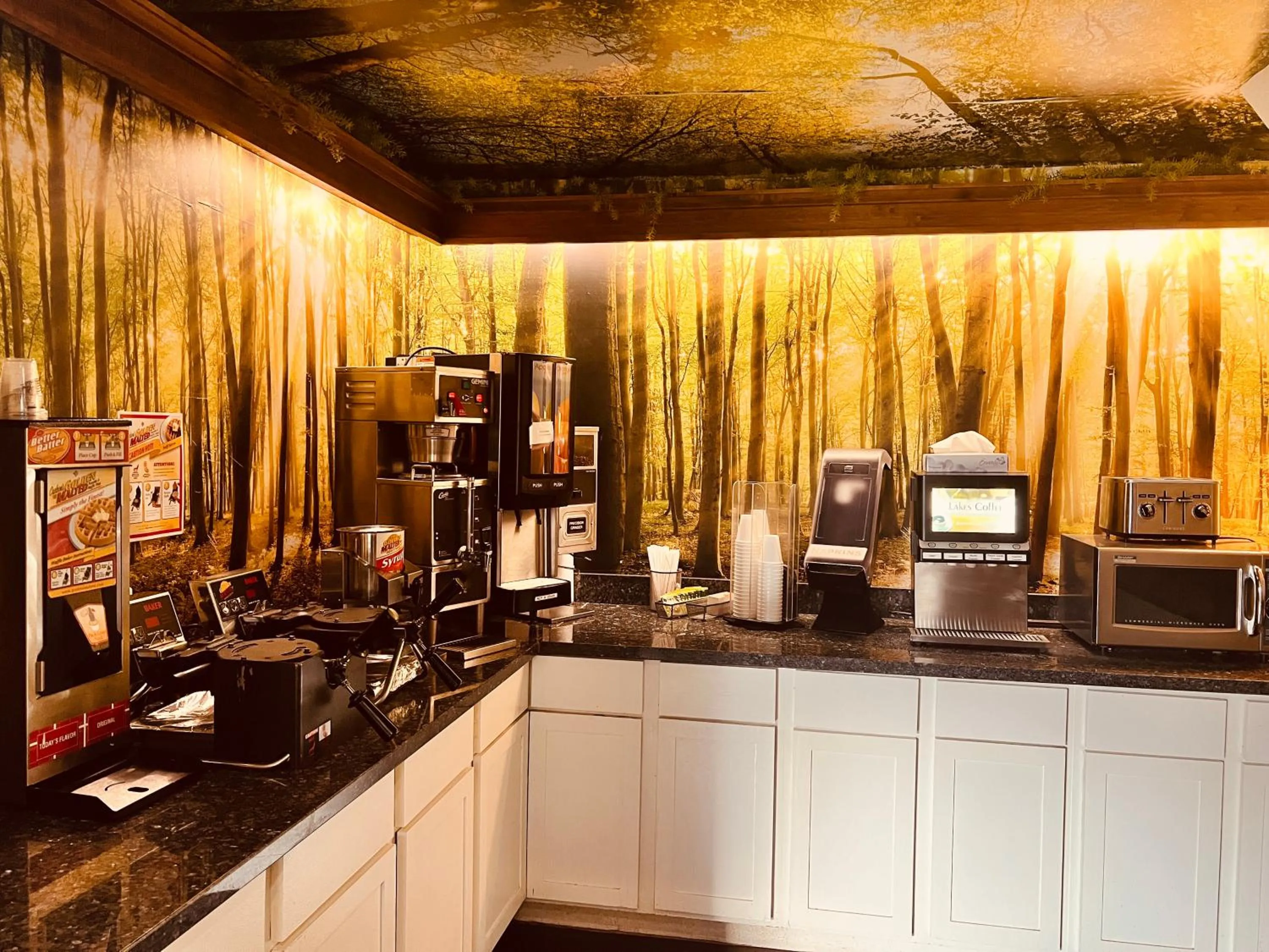 Breakfast in Travelodge by Wyndham Valleyfair Shakopee