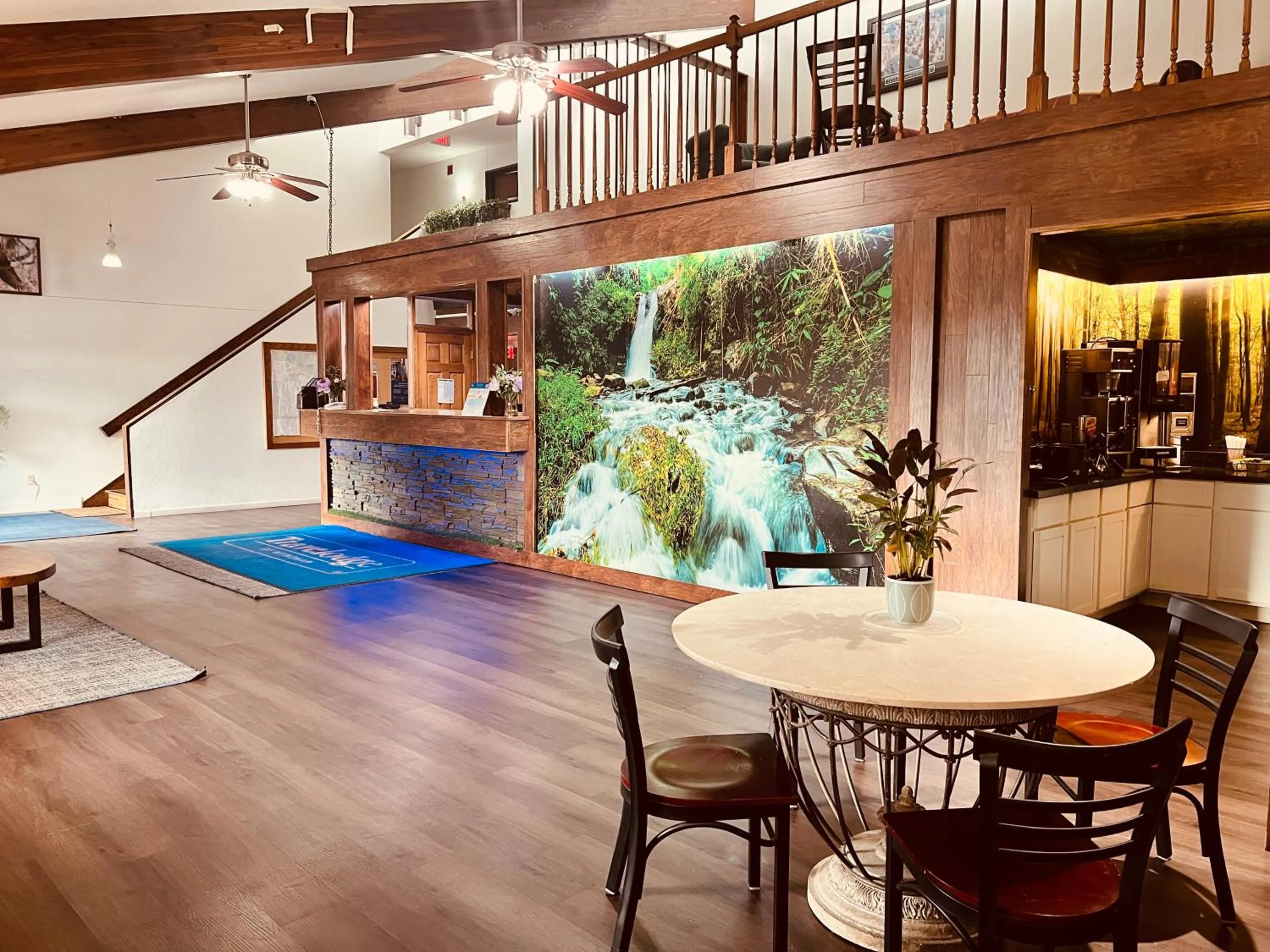 Breakfast in Travelodge by Wyndham Valleyfair Shakopee