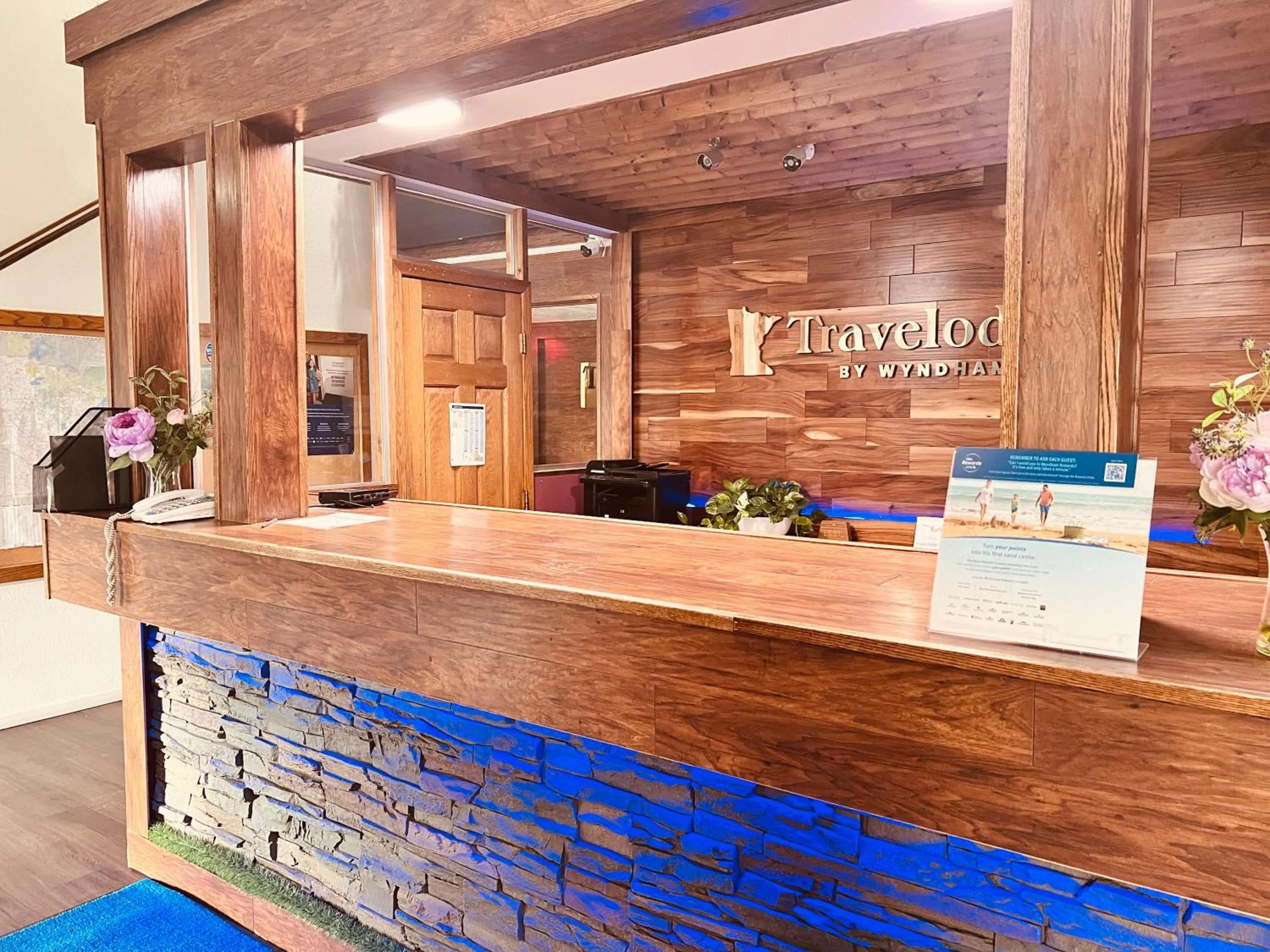 Lobby or reception in Travelodge by Wyndham Valleyfair Shakopee