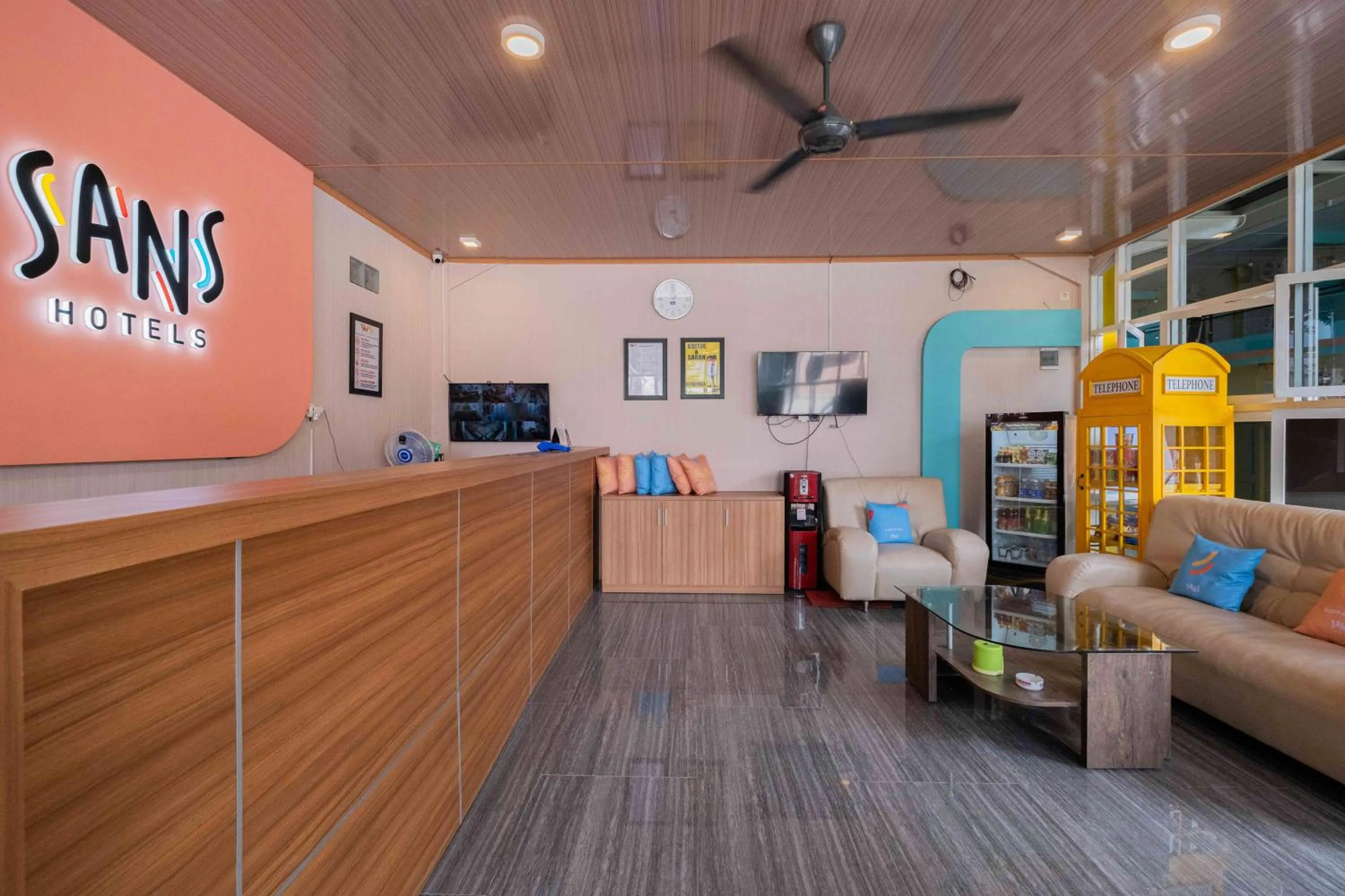 Lobby or reception in Sans WM Hotel Blitar