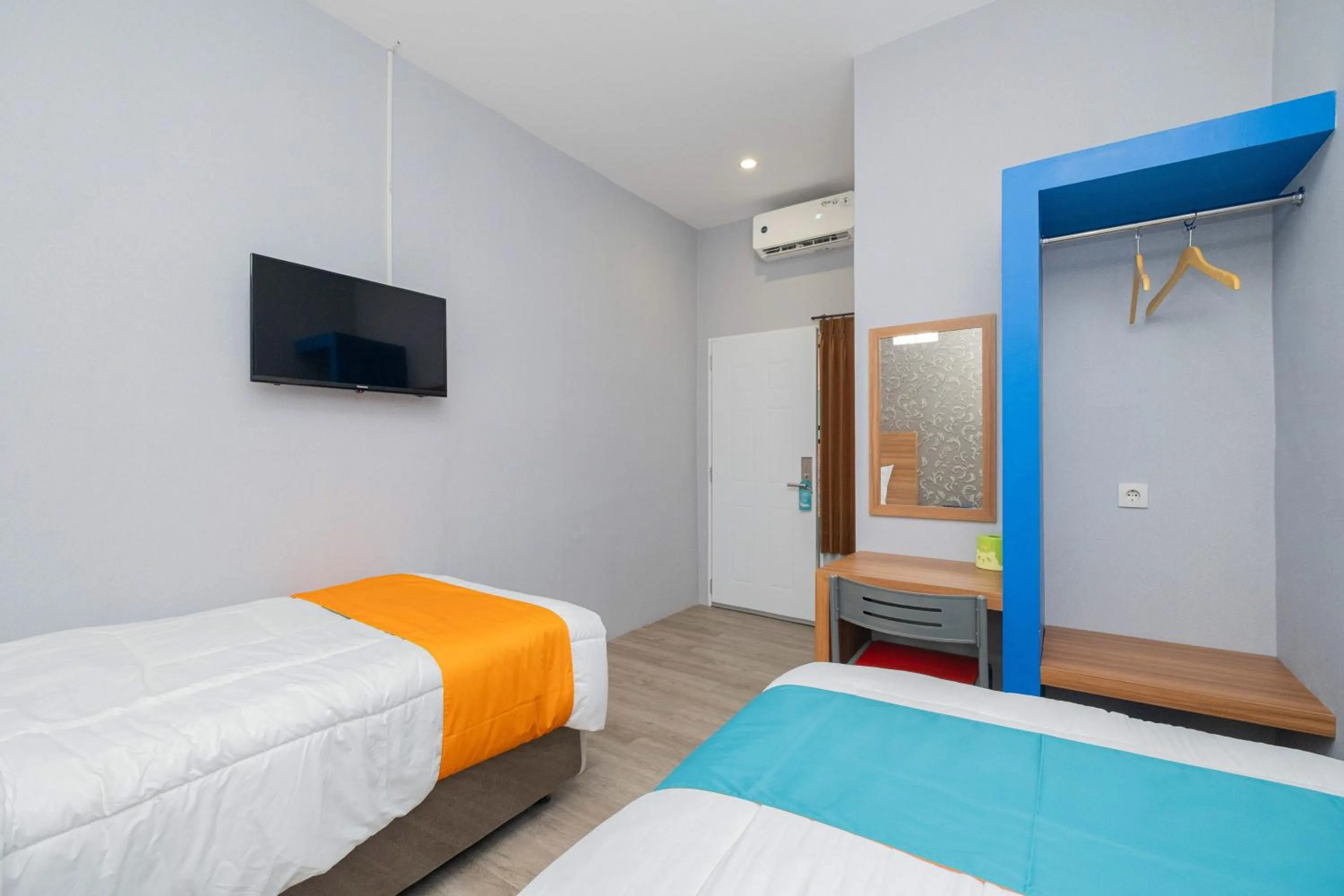 Bedroom, Bed in Sans WM Hotel Blitar