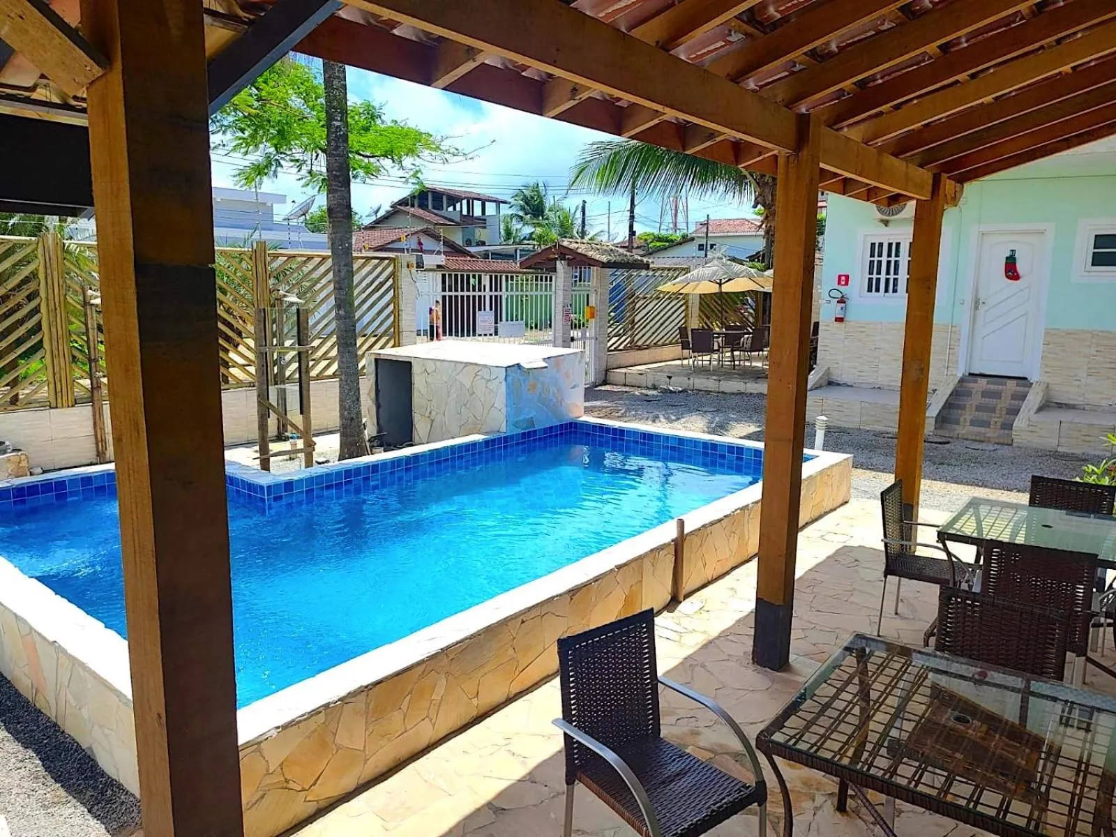 Pool view in Recanto Maranduba