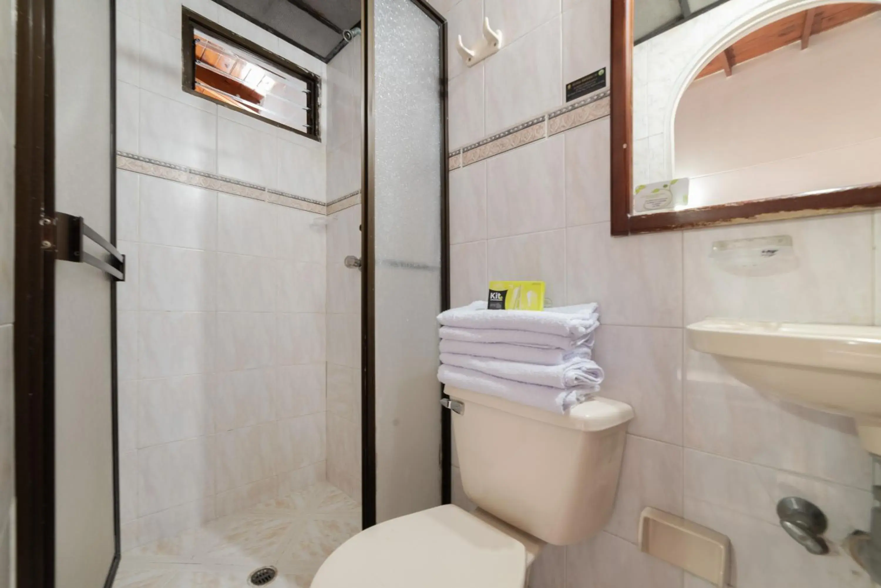 Triple Room - single occupancy in Ayenda 1234 Imperio 70 Triple Room - single occupancy in Ayenda 1234 Imperio 70