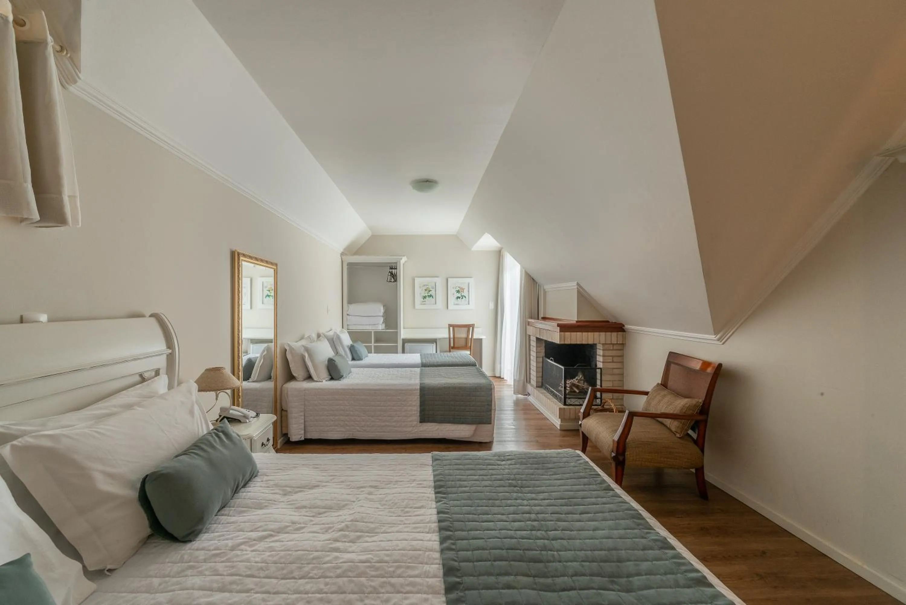 Bed in Hotel Monte Felice Bosque