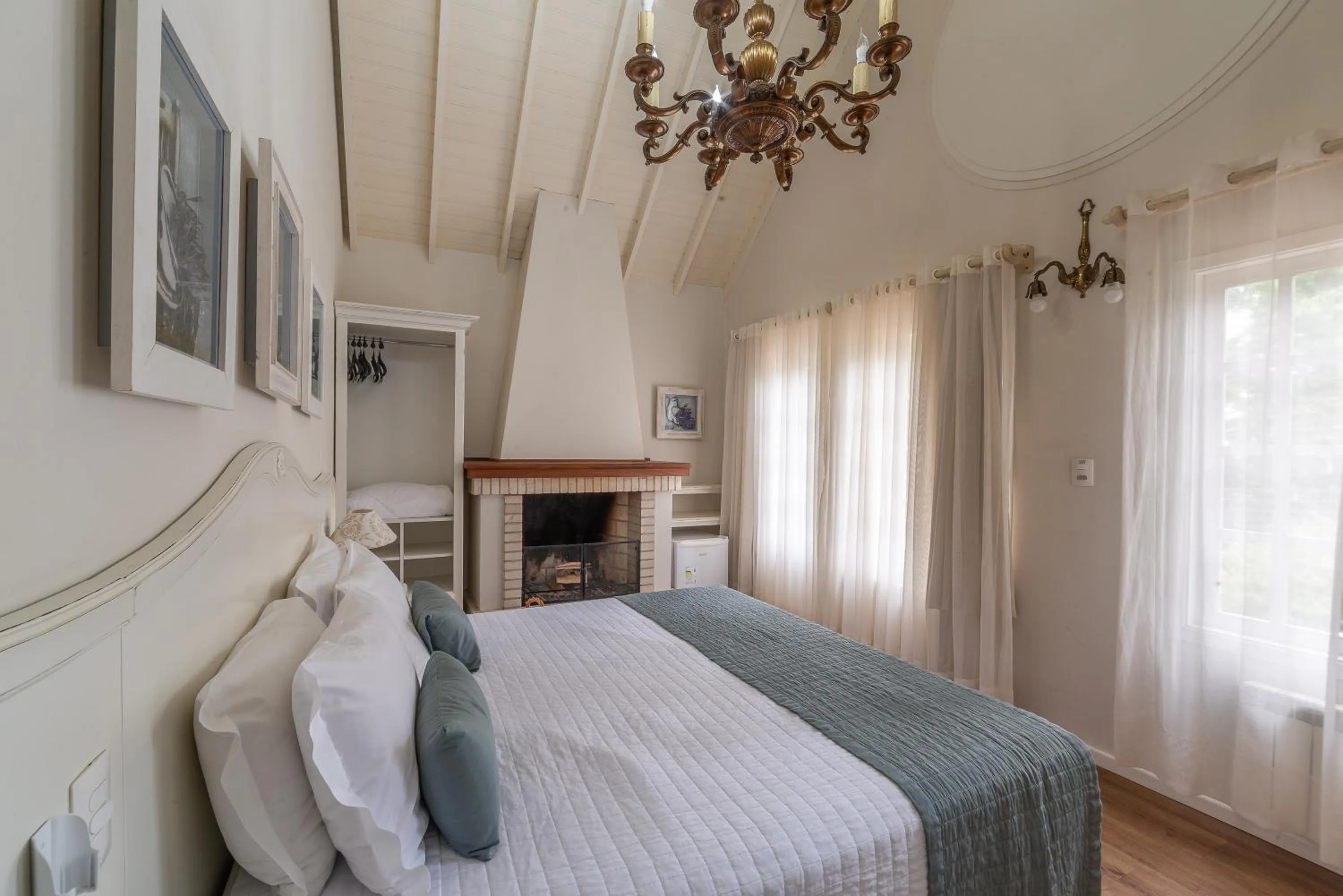 Bed in Hotel Monte Felice Bosque