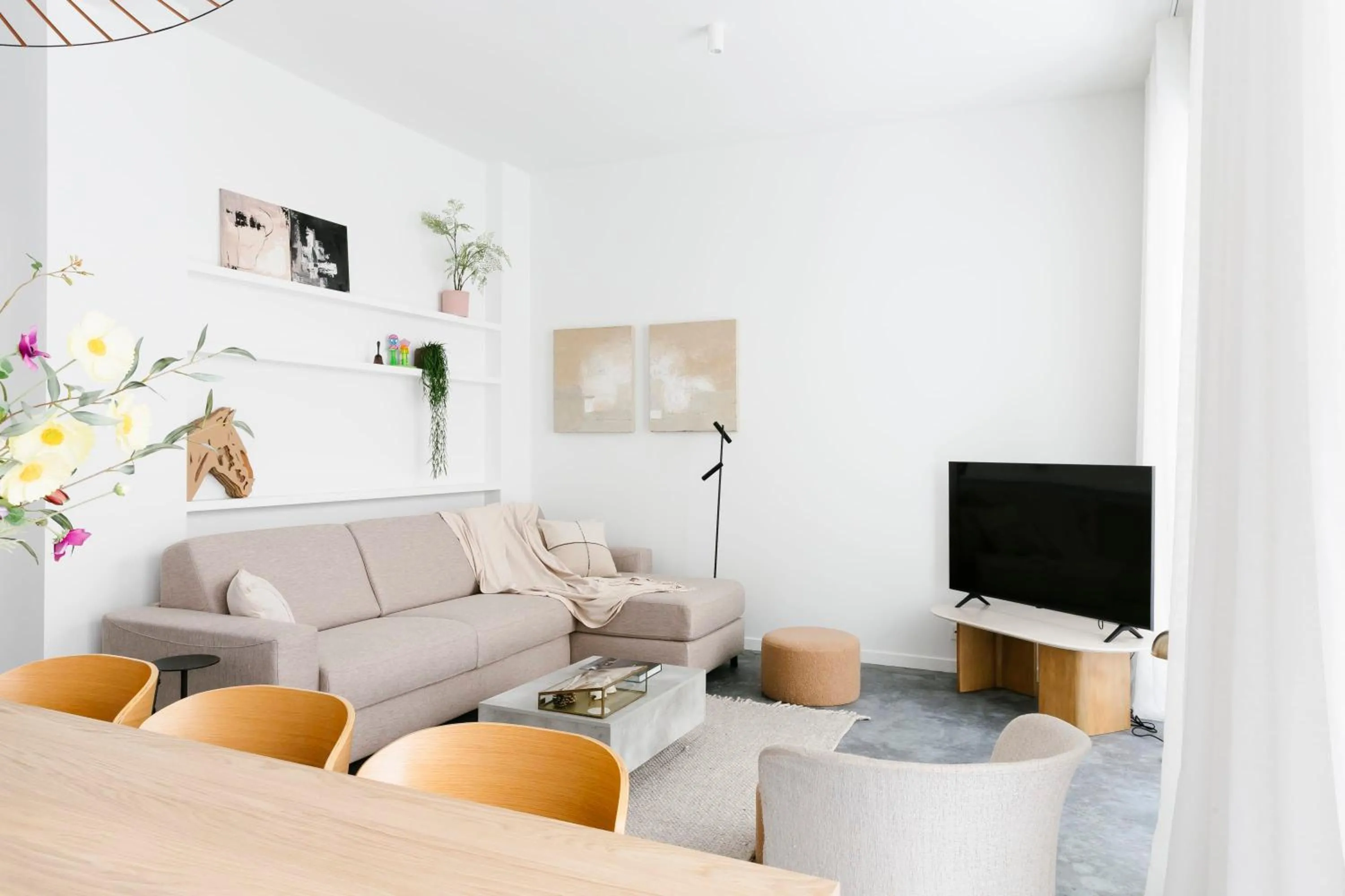 High-end flats at South area