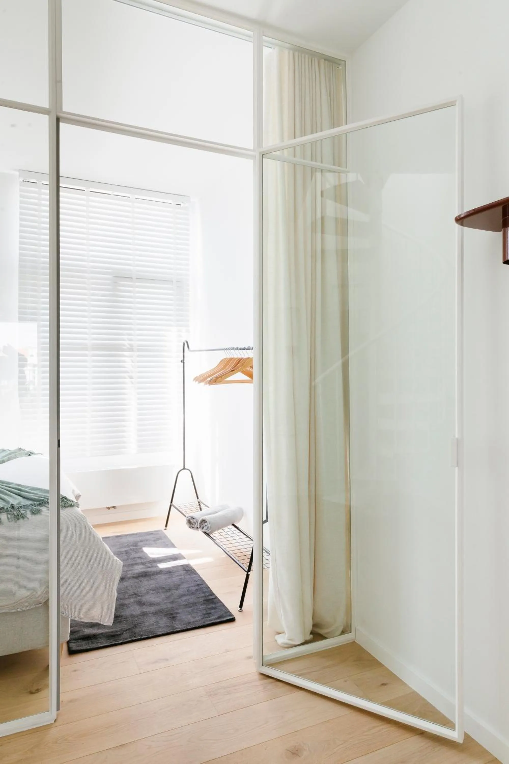 Bed in High-end flats at South area