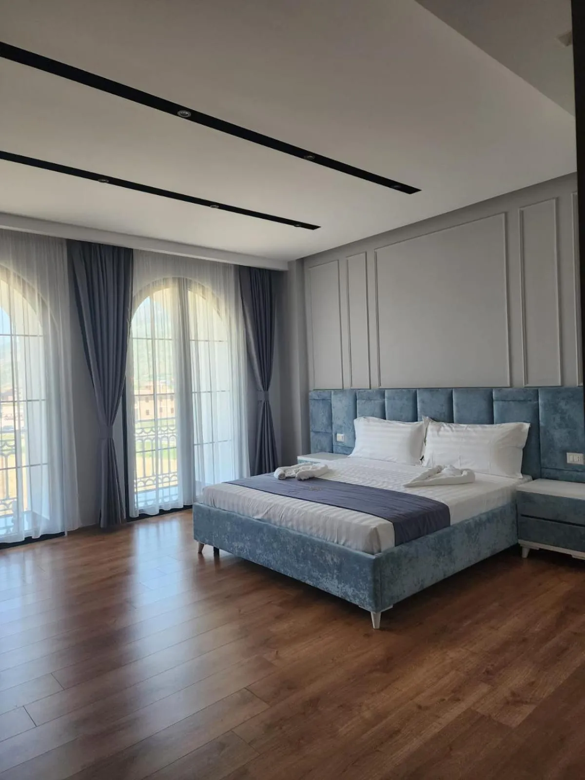 Bed in Imperador Palace Hotel Restorant