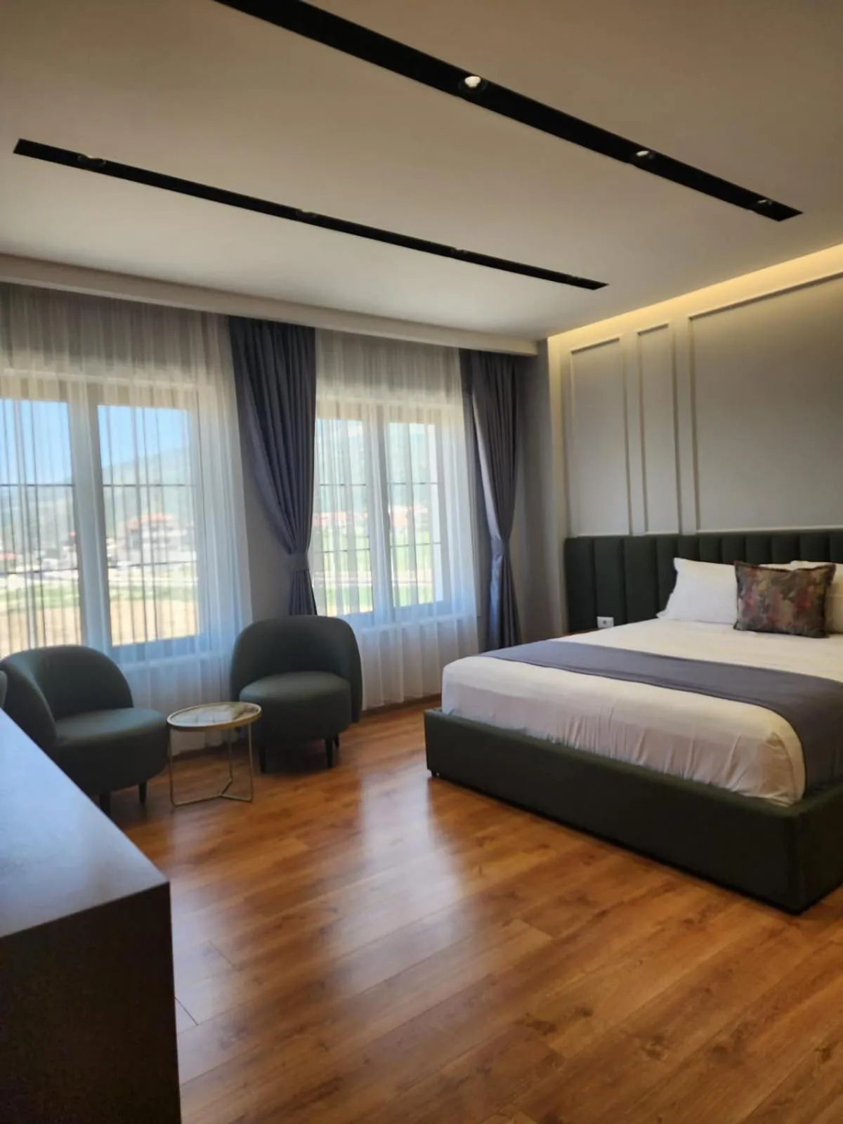 Bed in Imperador Palace Hotel Restorant