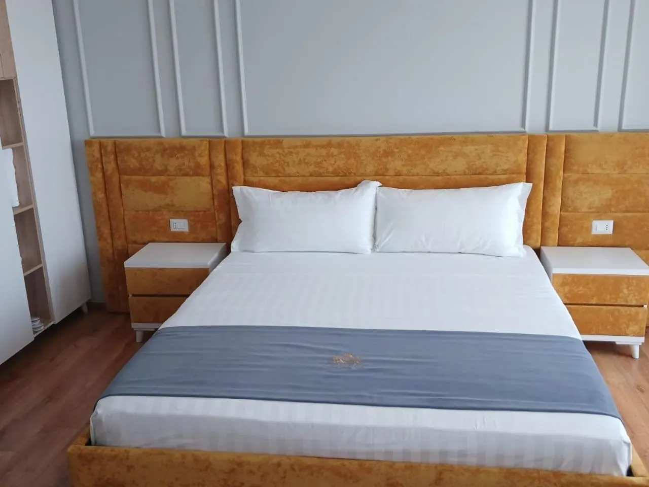 Bed in Imperador Palace Hotel Restorant
