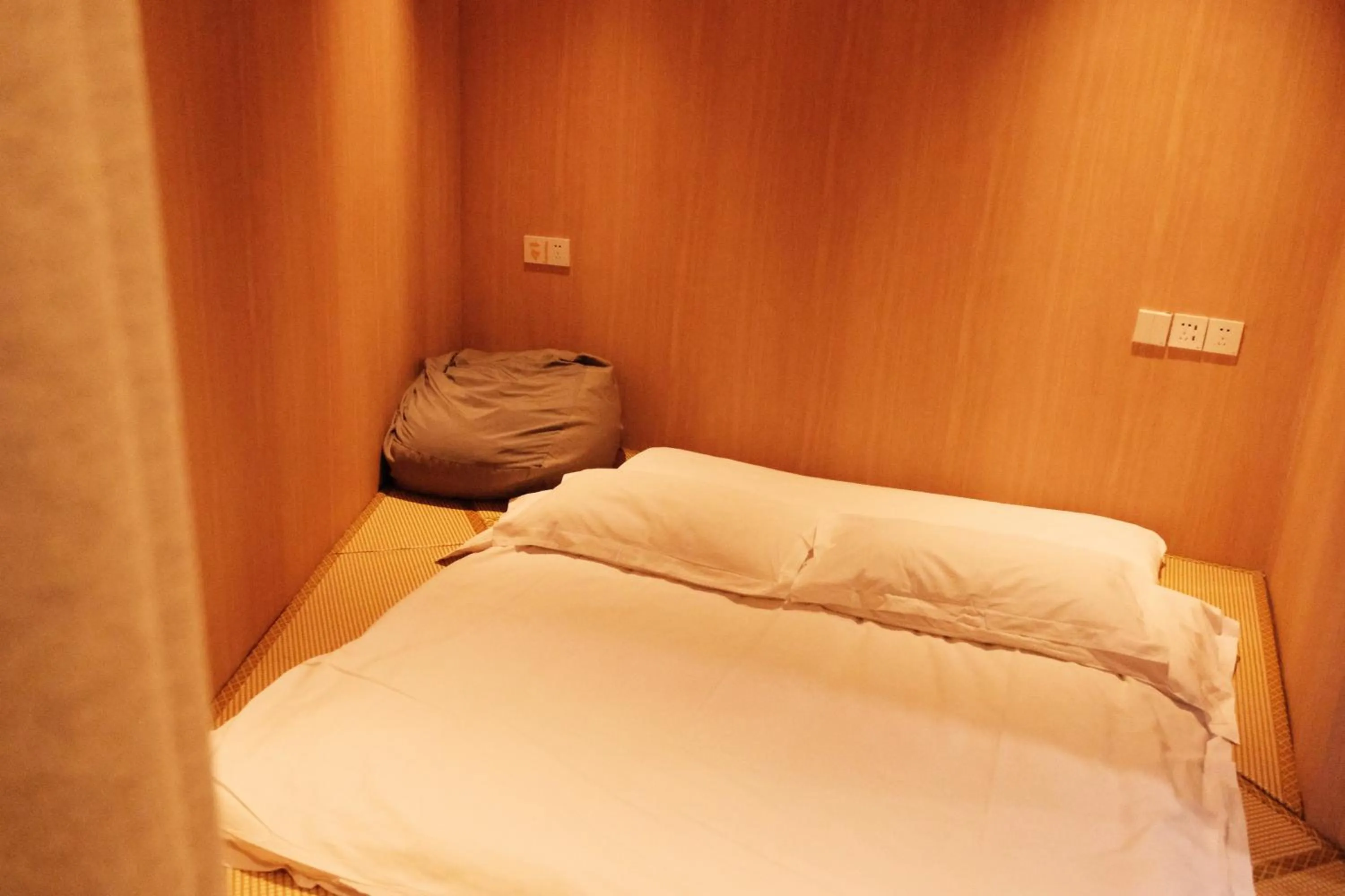 Bedroom, Bed in City Park Hotel