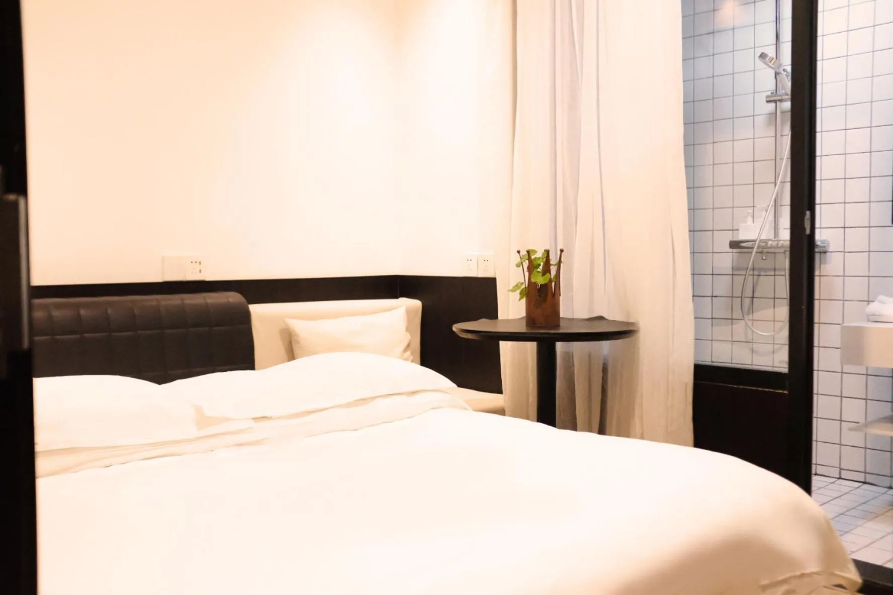 Bed in City Park Hotel