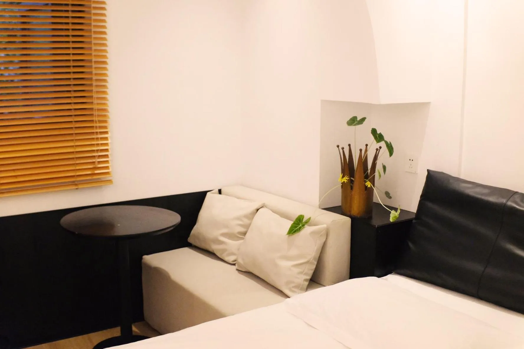 Seating area in City Park Hotel