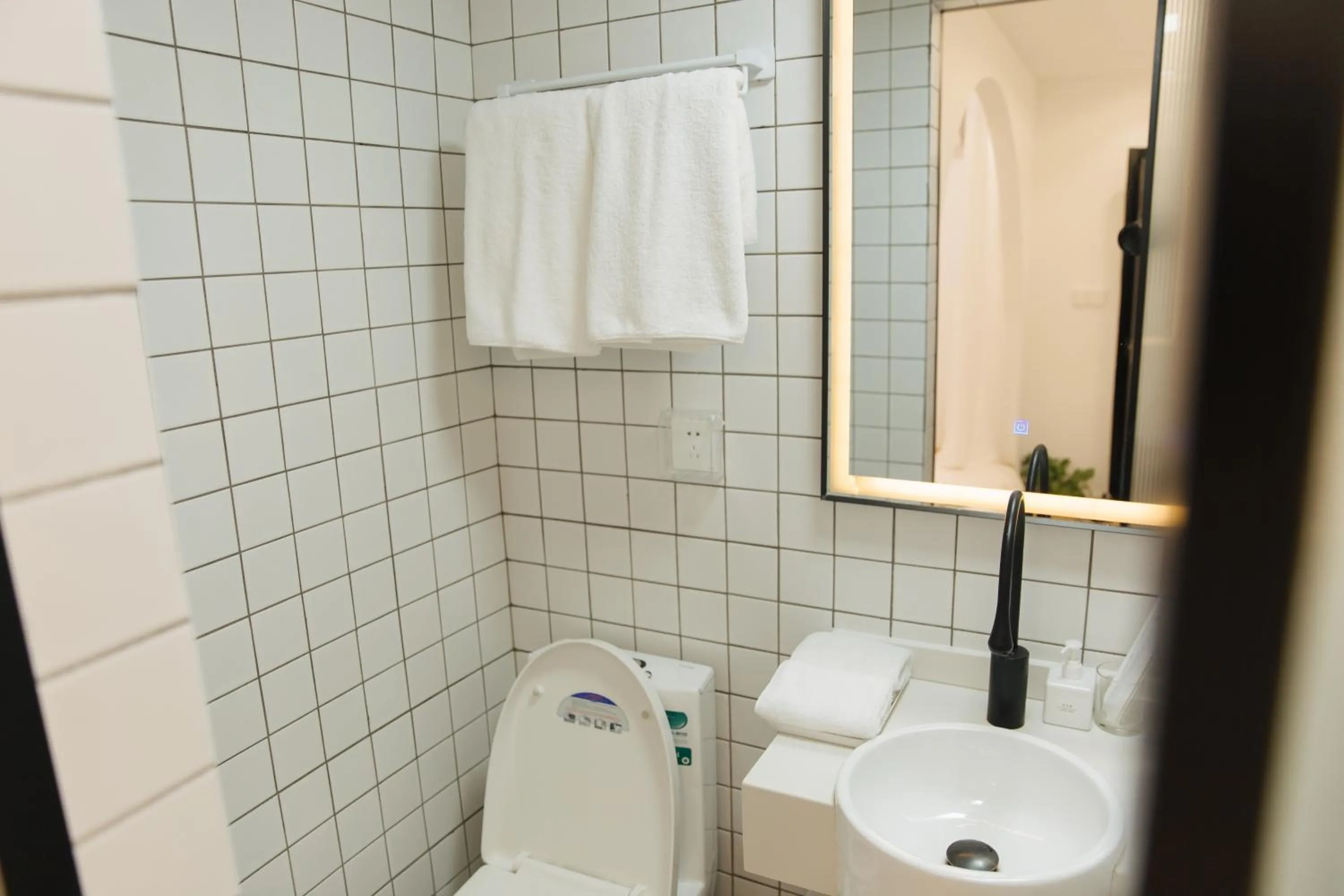 Shower in City Park Hotel