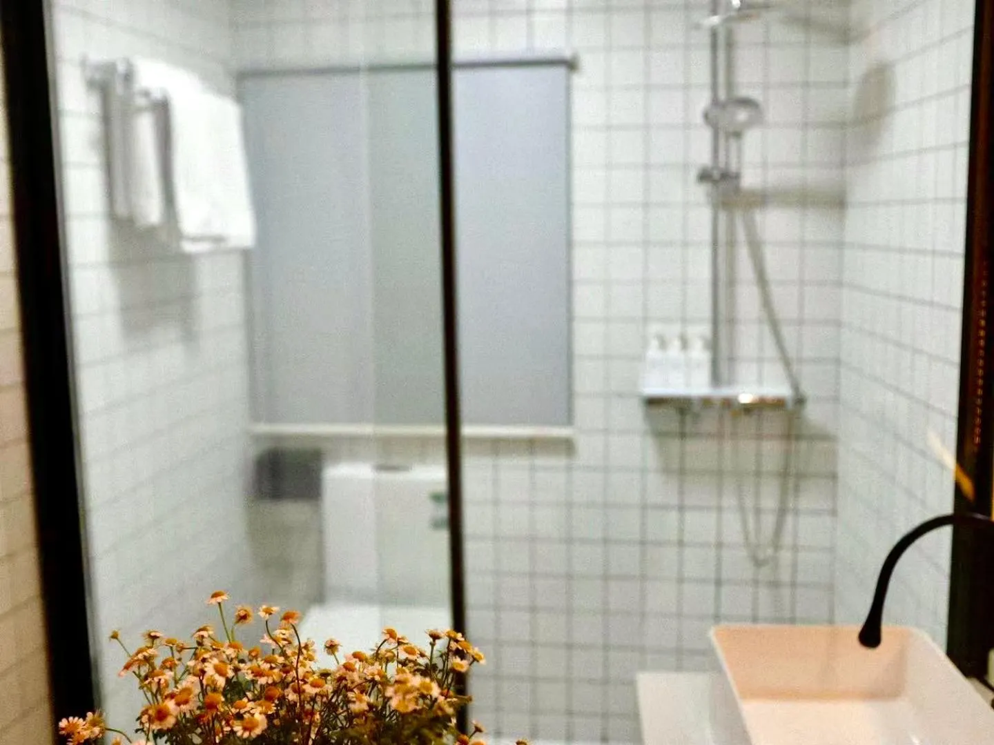 Shower in City Park Hotel