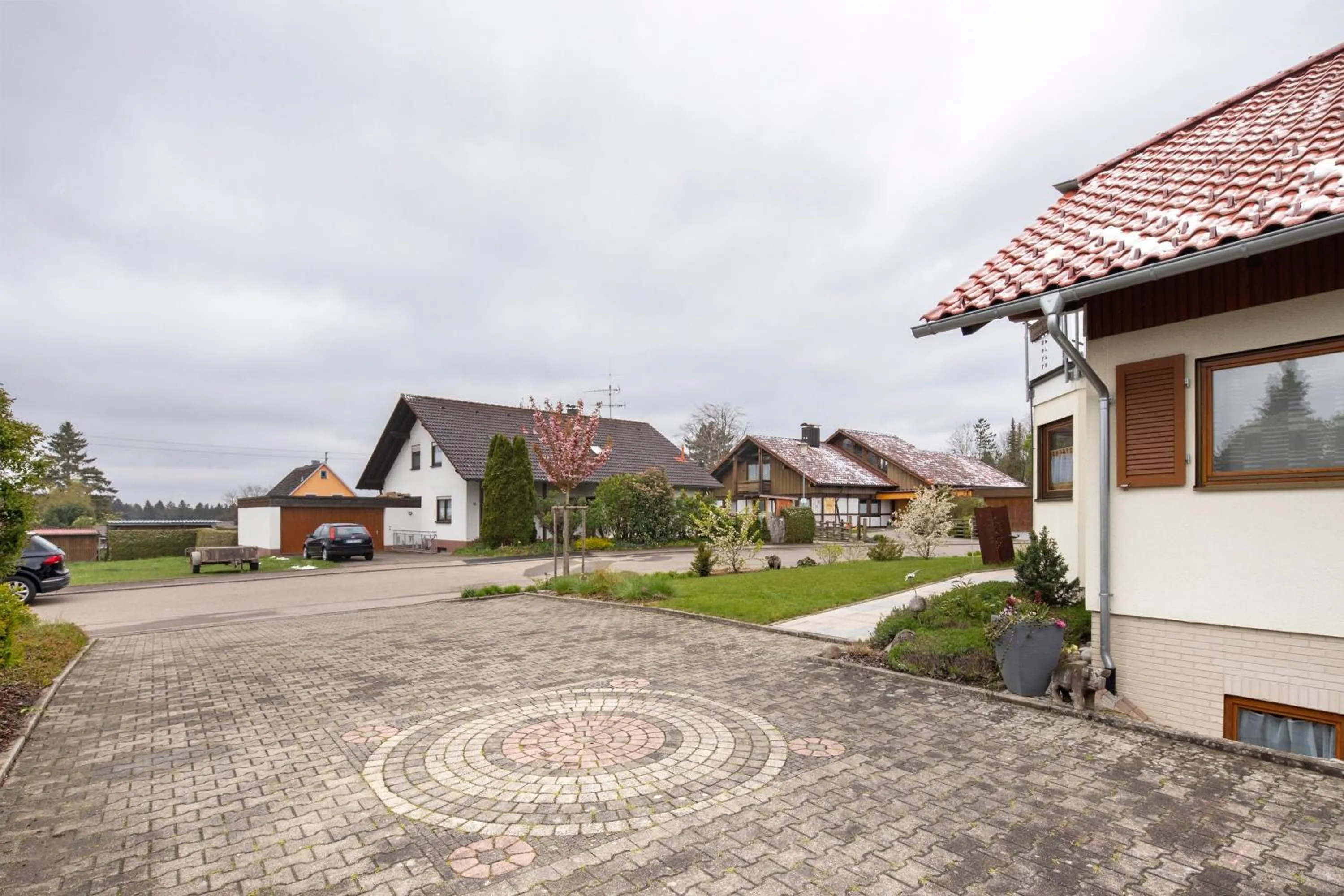 Property building in Haus Bross