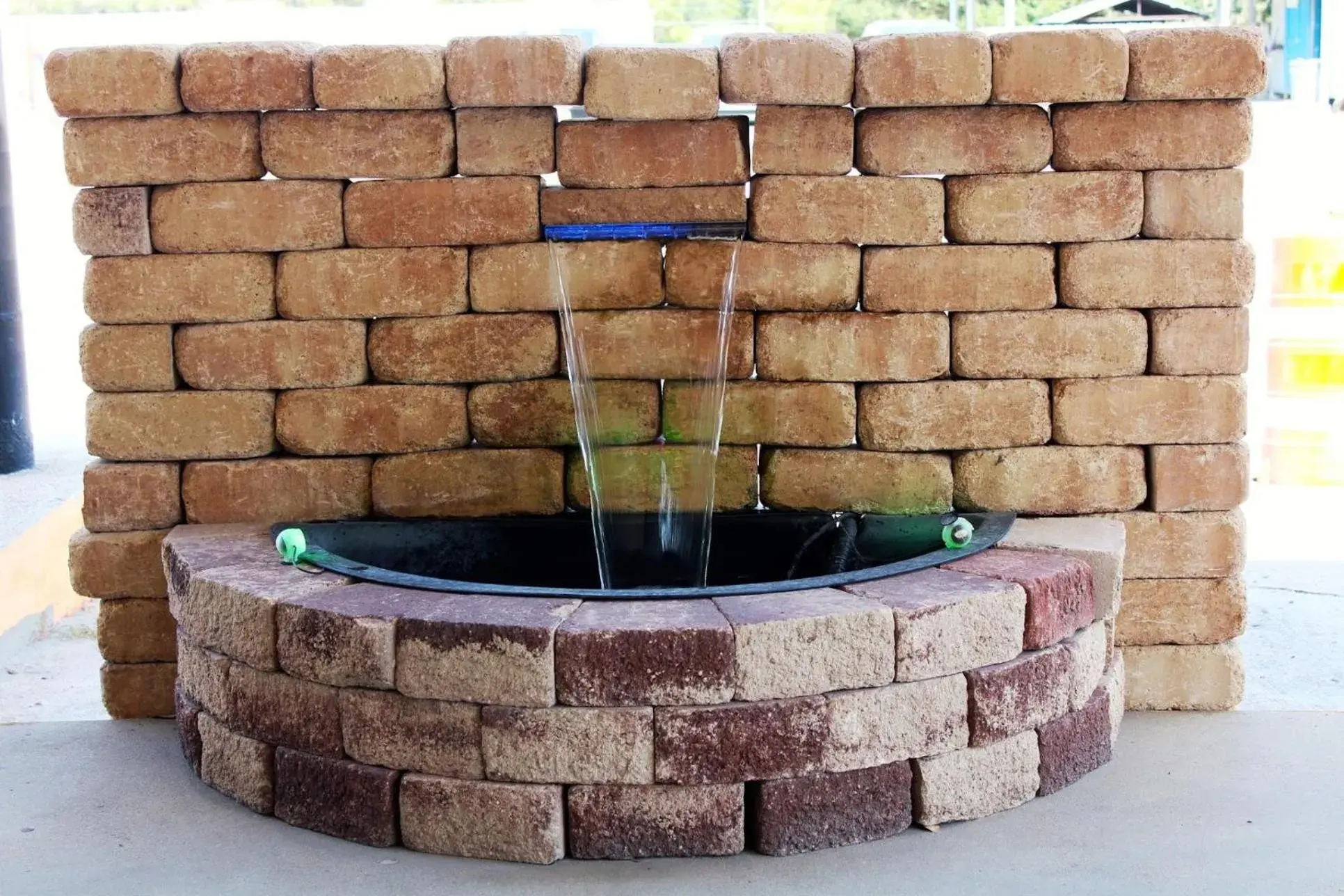 Decorative detail in Executive Inn Goliad Decorative detail in Executive Inn Goliad