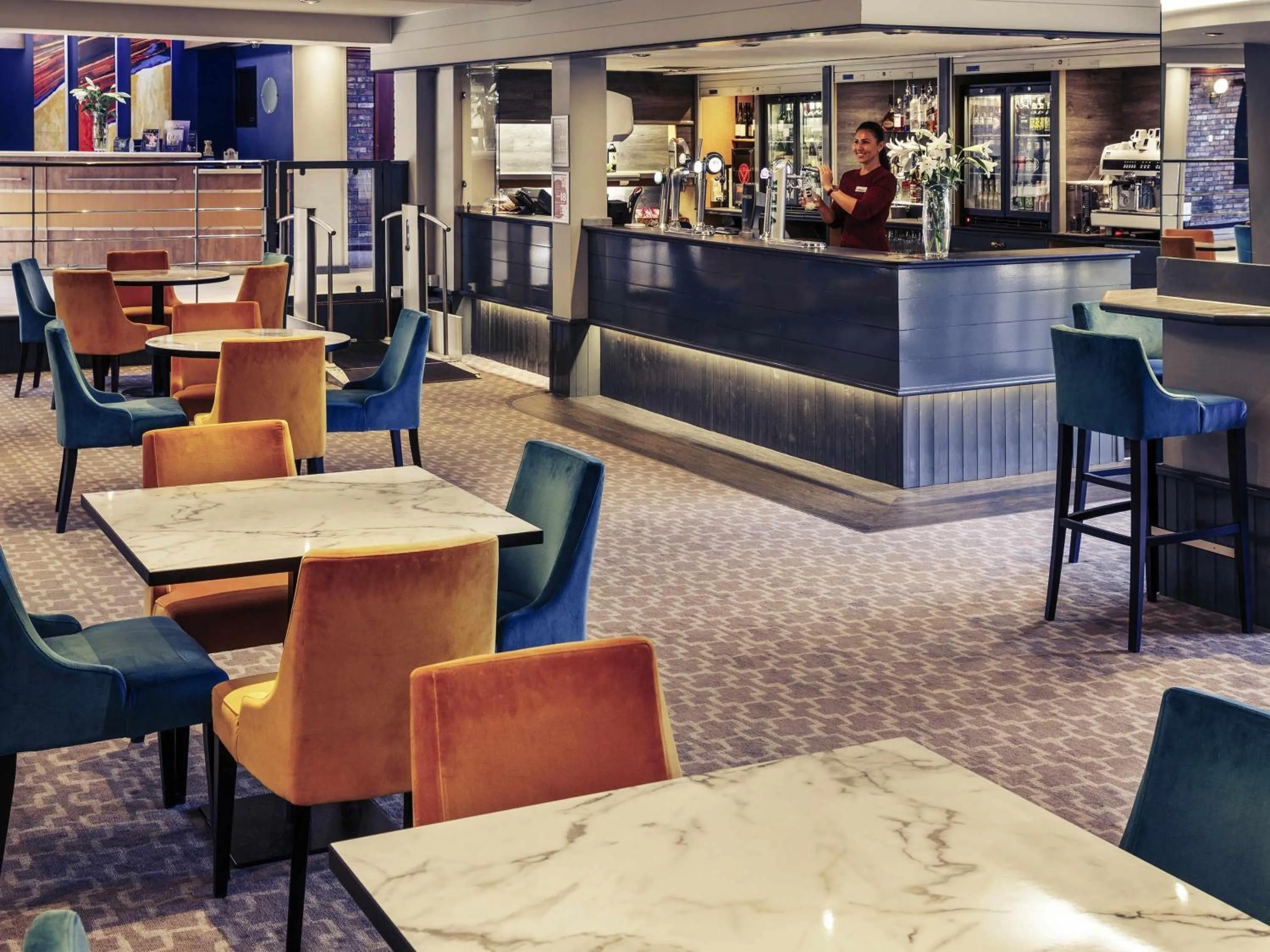 Lounge or bar in Mercure Bolton Georgian House Hotel