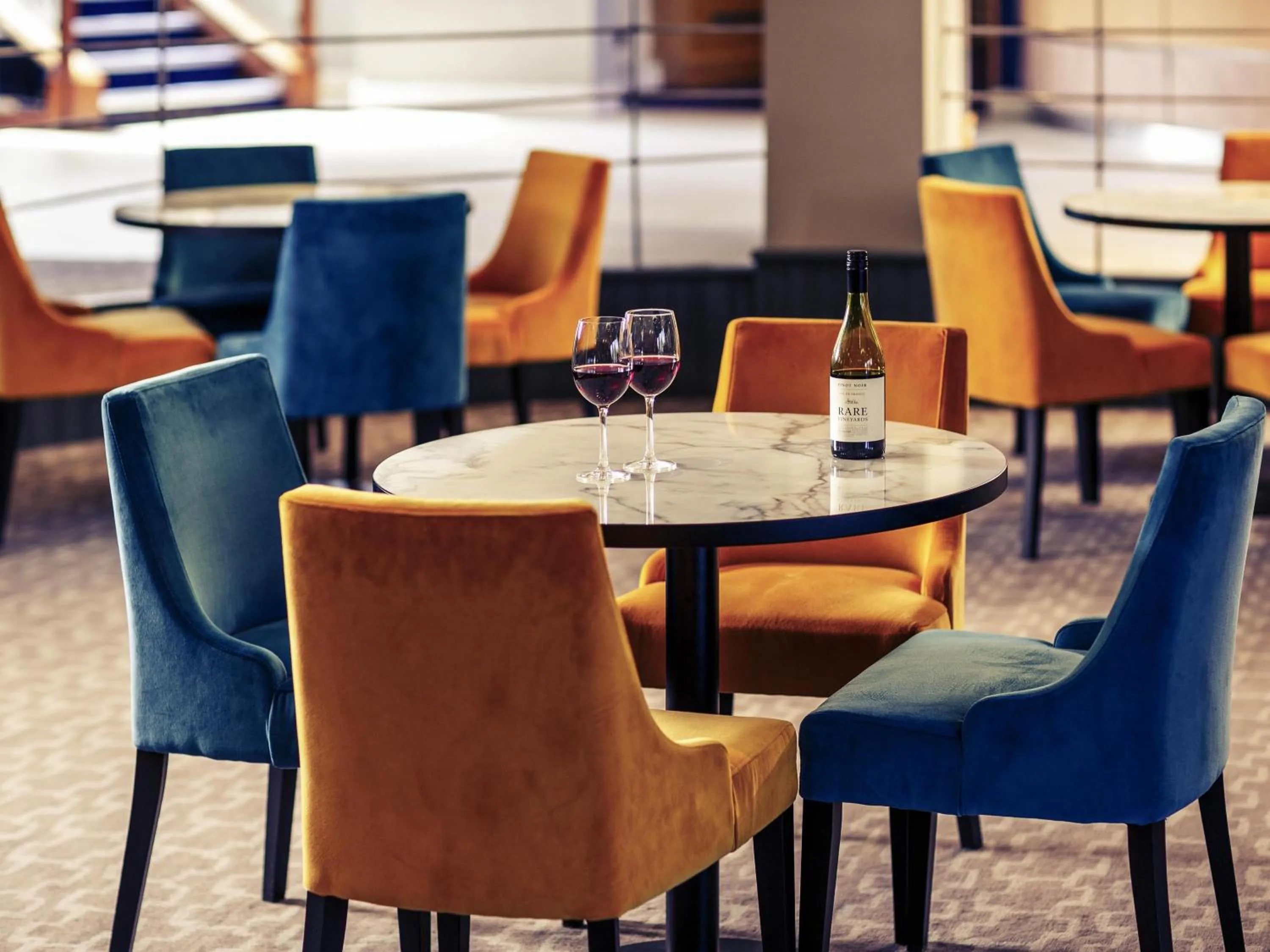 Lounge or bar in Mercure Bolton Georgian House Hotel