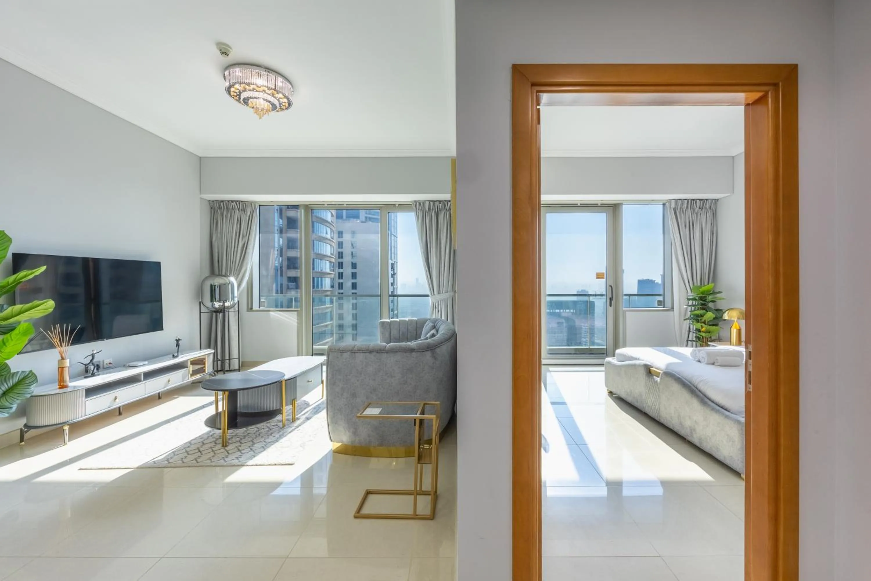 Living room, Bed in Vacationer Holiday Homes I Gorgeous One Bedroom I Ocean Heights