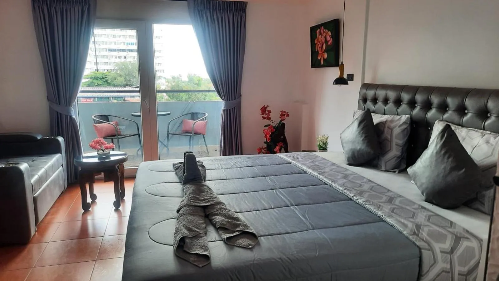Happy Beach Jomtien Guesthouse