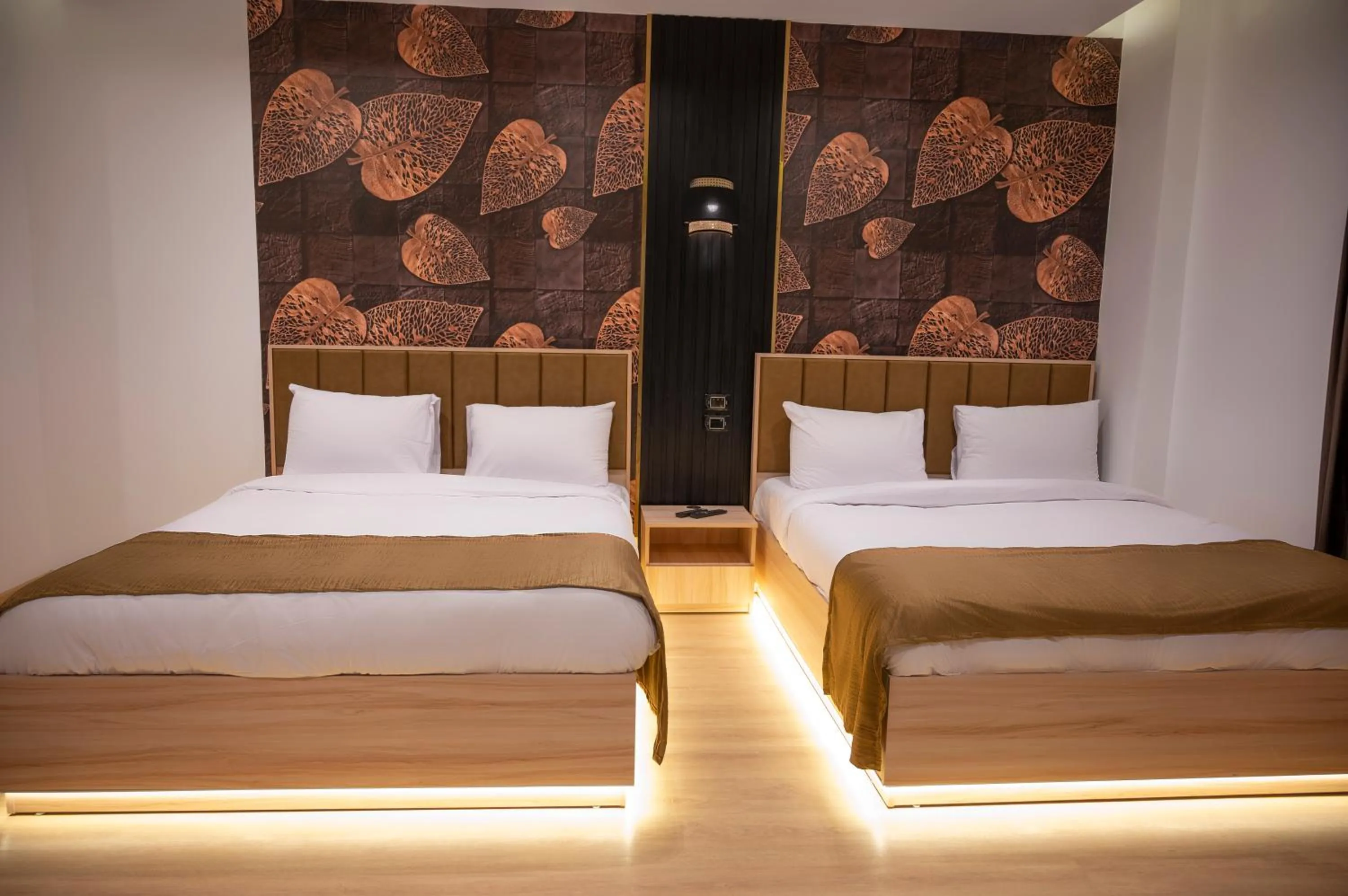 Bedroom, Bed in Palm Pyramids View INN