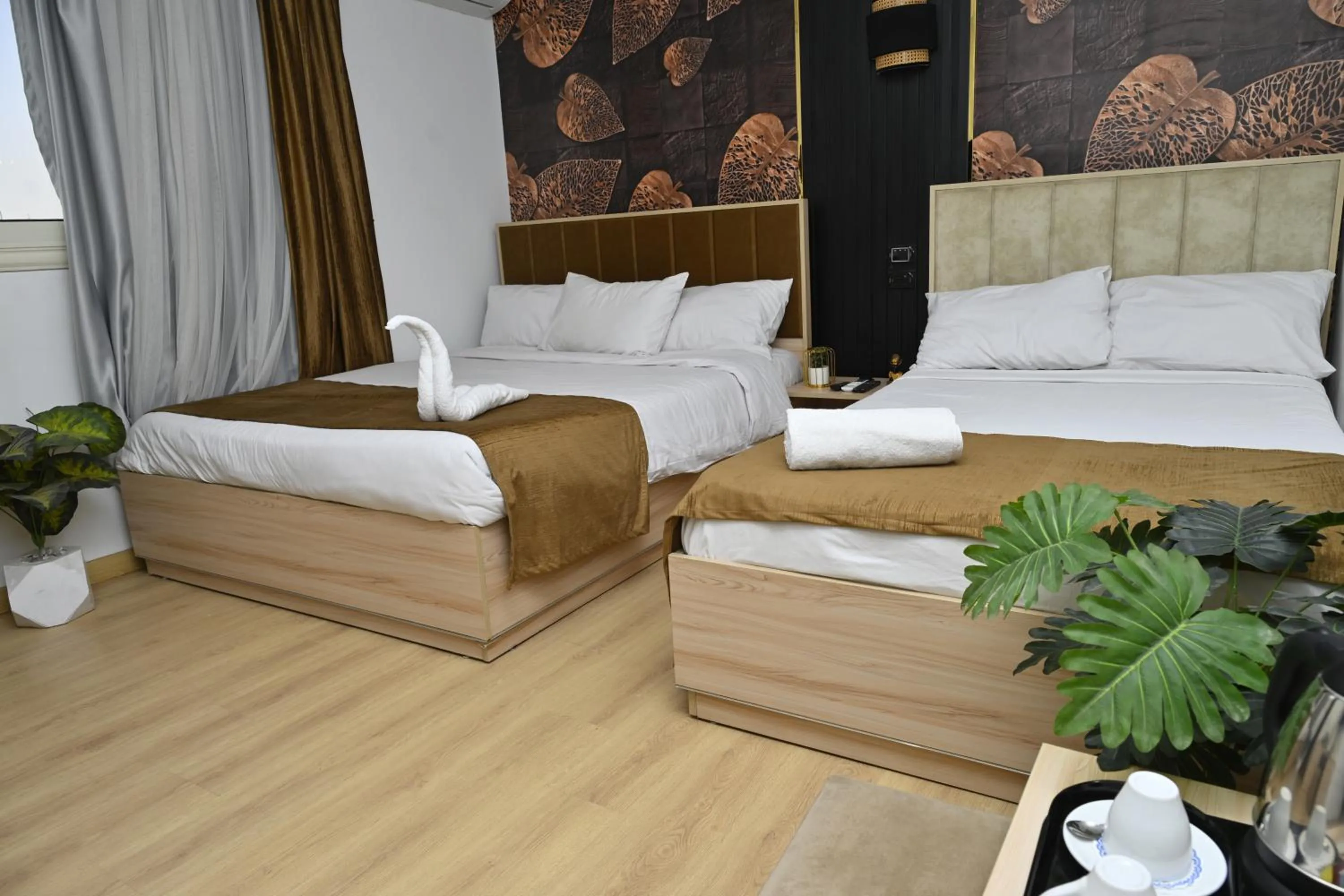 Bedroom, Bed in Palm Pyramids View INN