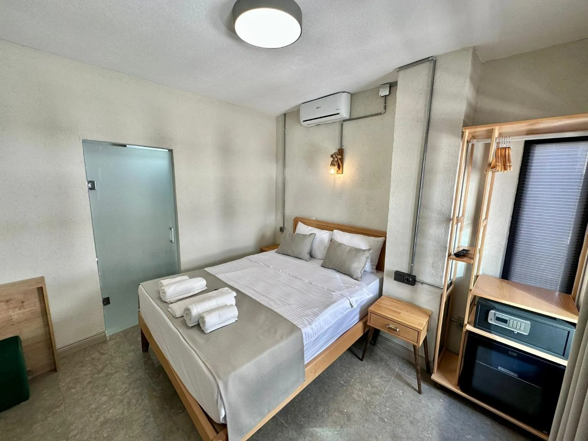 Bed in Elegance House Hotel