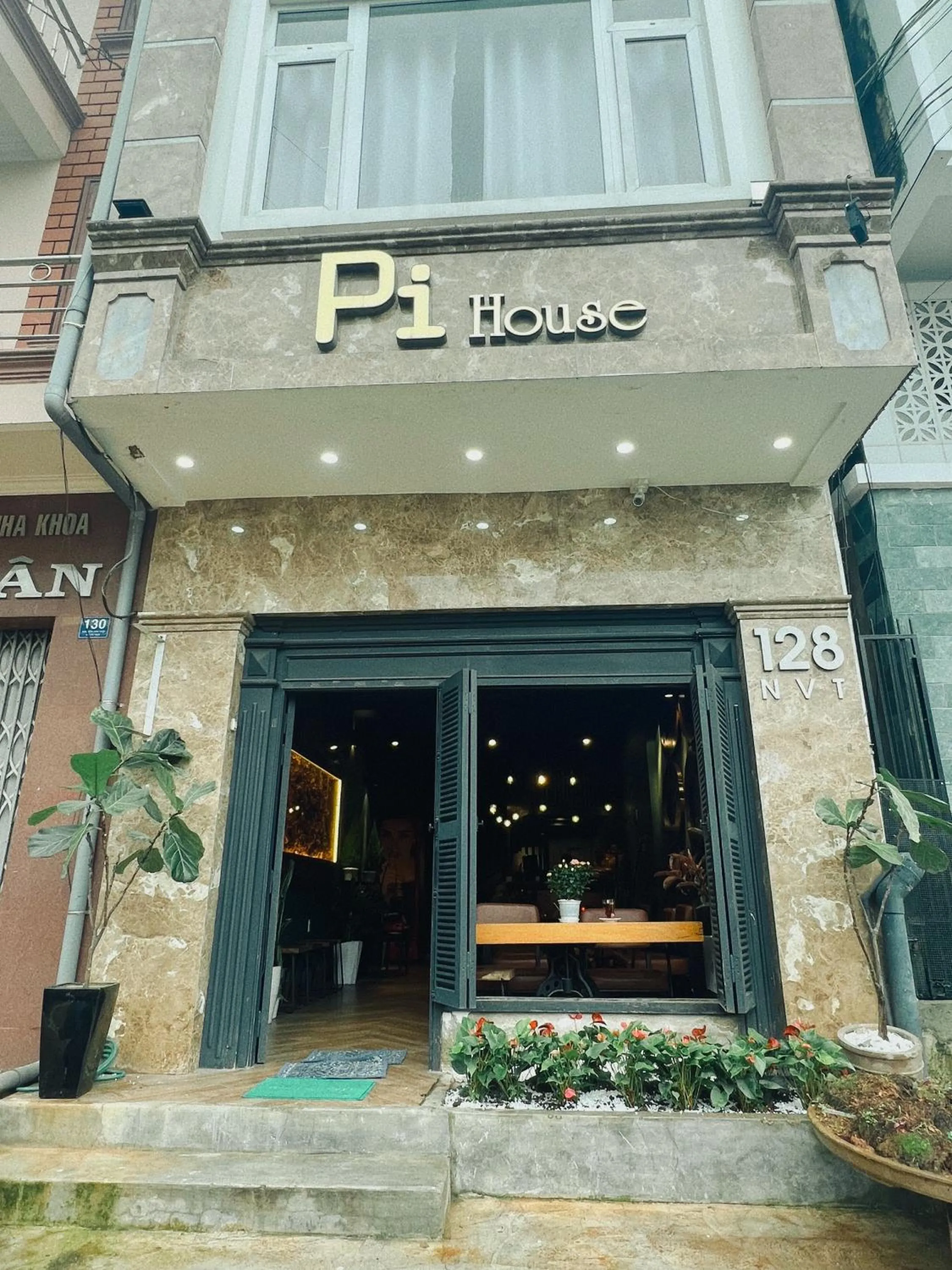 Facade/entrance in Pi House - Nhà ở Đà Lạt 2