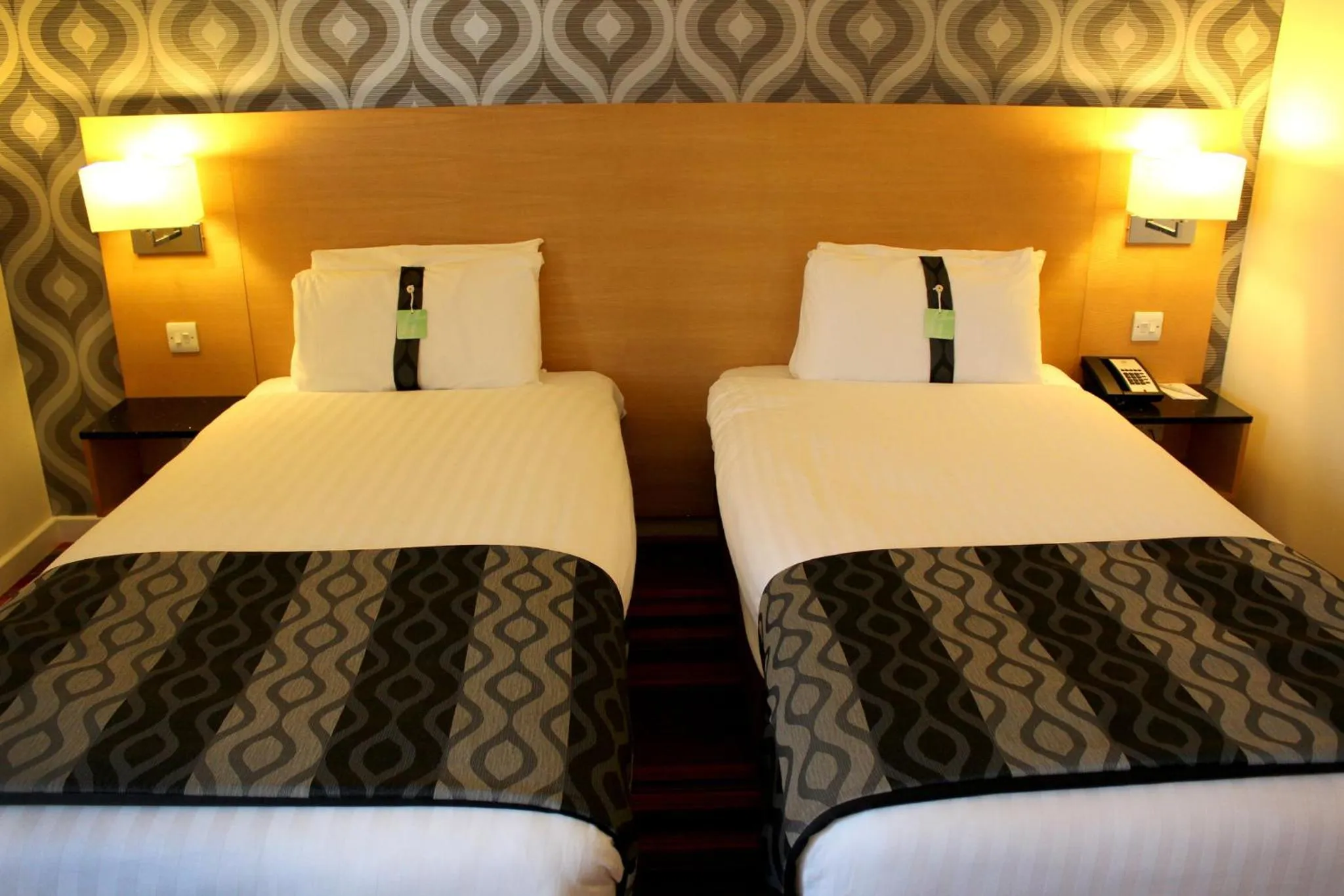 Photo of the whole room, Bed in Holiday Inn Newcastle-Jesmond by IHG