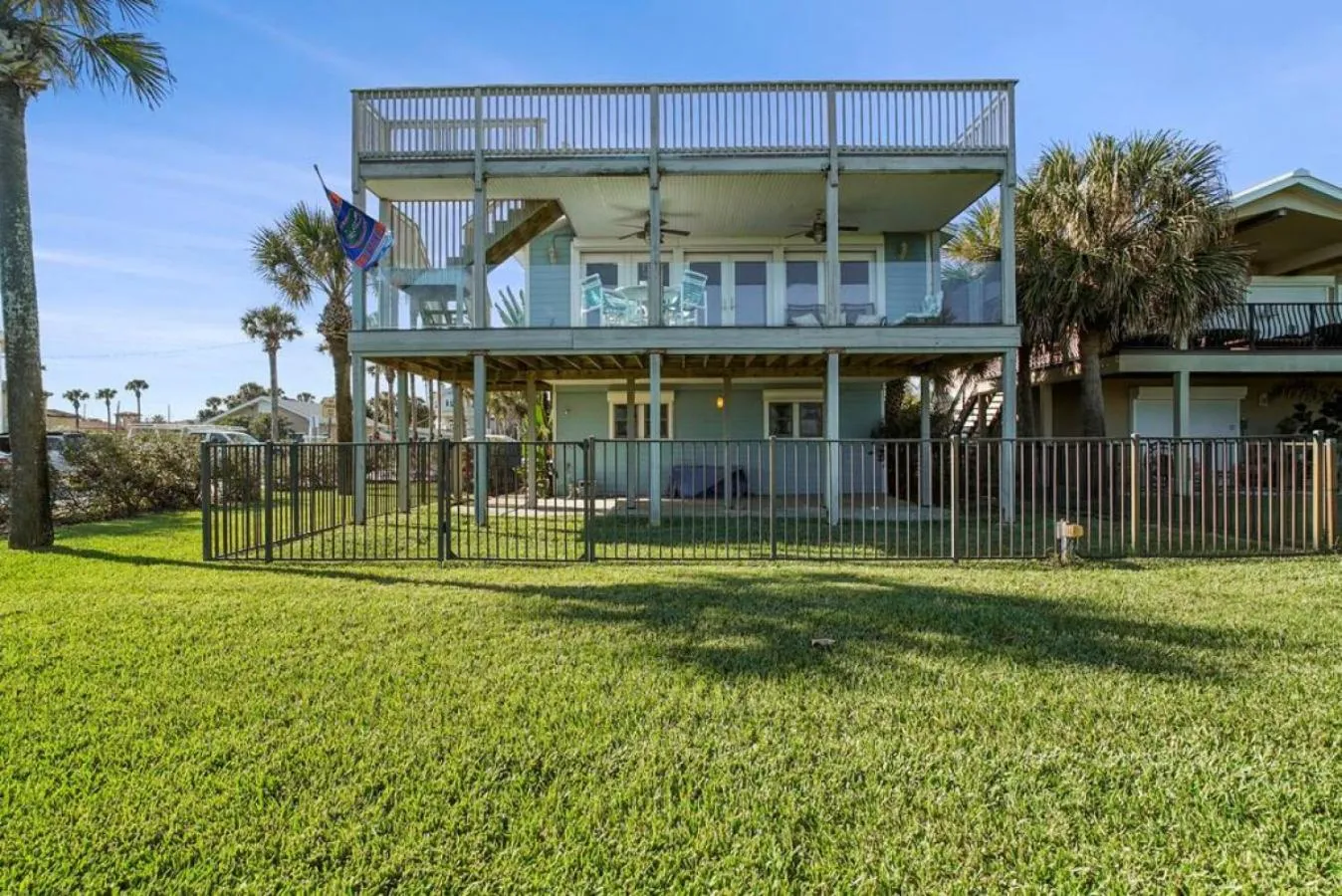 Sea Glass Cottage - An Oceanfront Experience