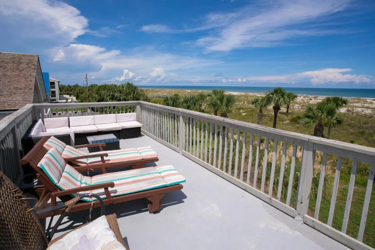 Sea Glass Cottage - An Oceanfront Experience