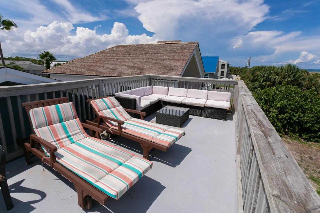 Sea Glass Cottage - An Oceanfront Experience