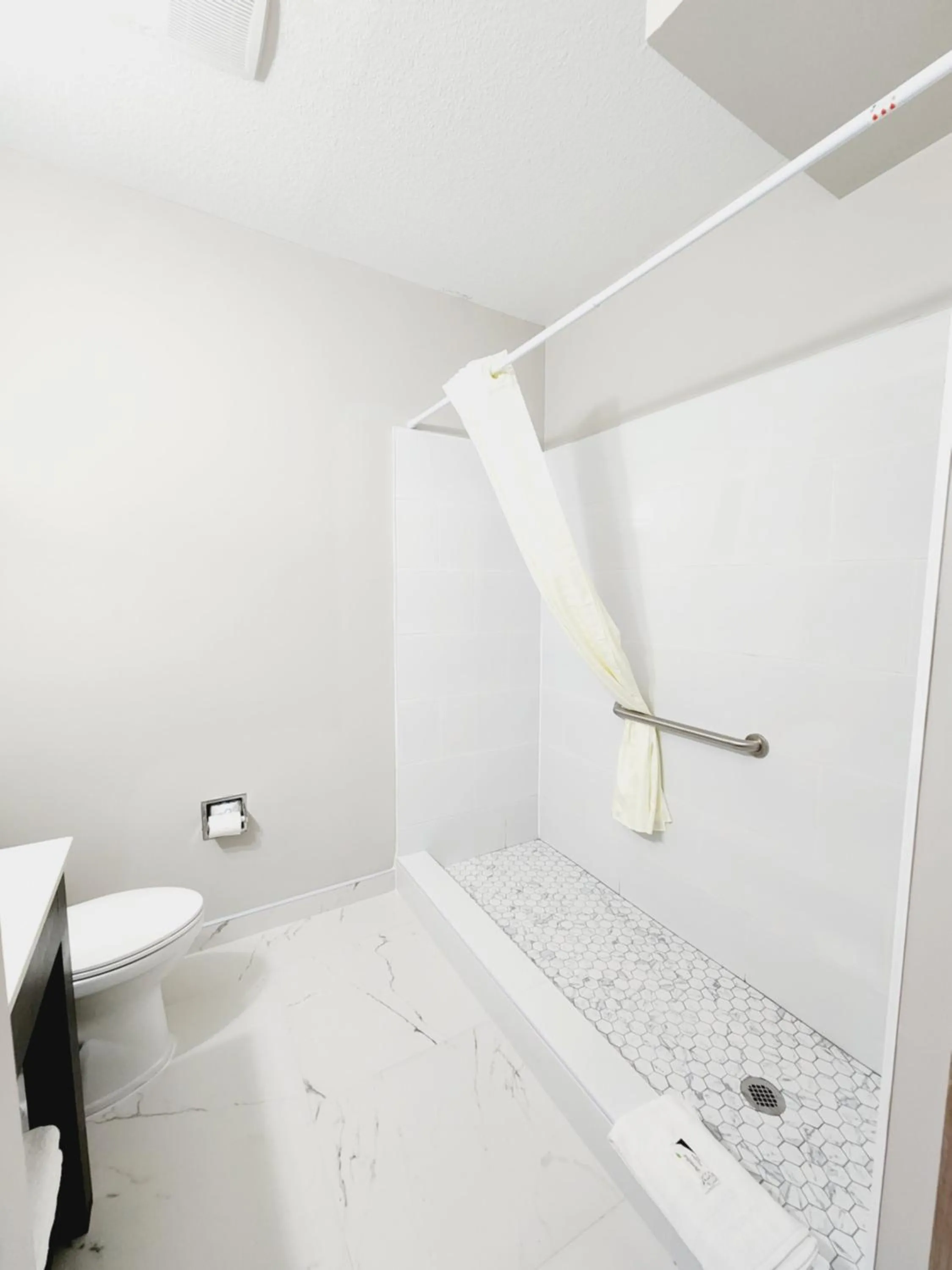 Days Inn & Suites by Wyndham Corpus Christi Central