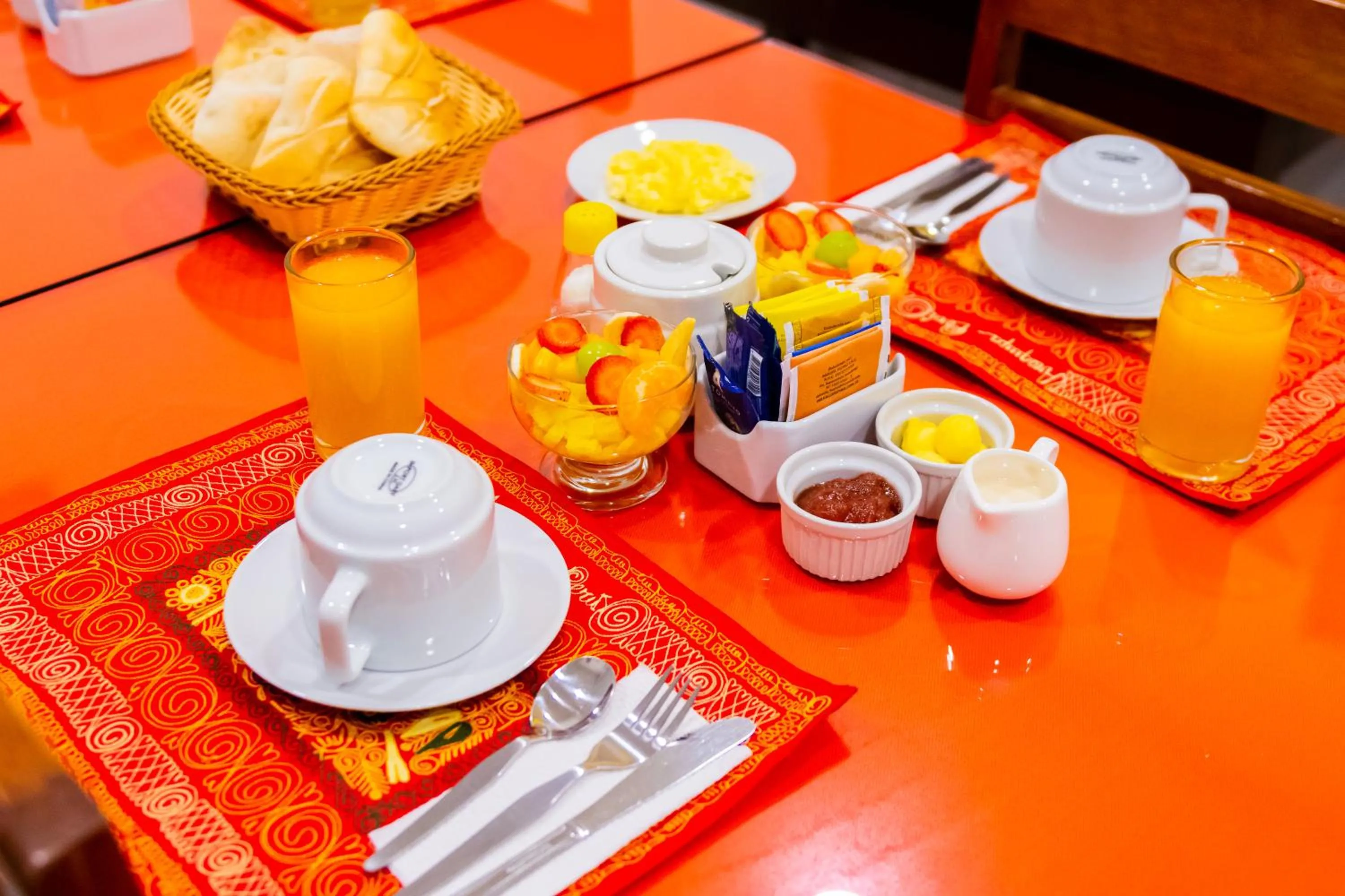 Breakfast in Hostal Samakuy AQP