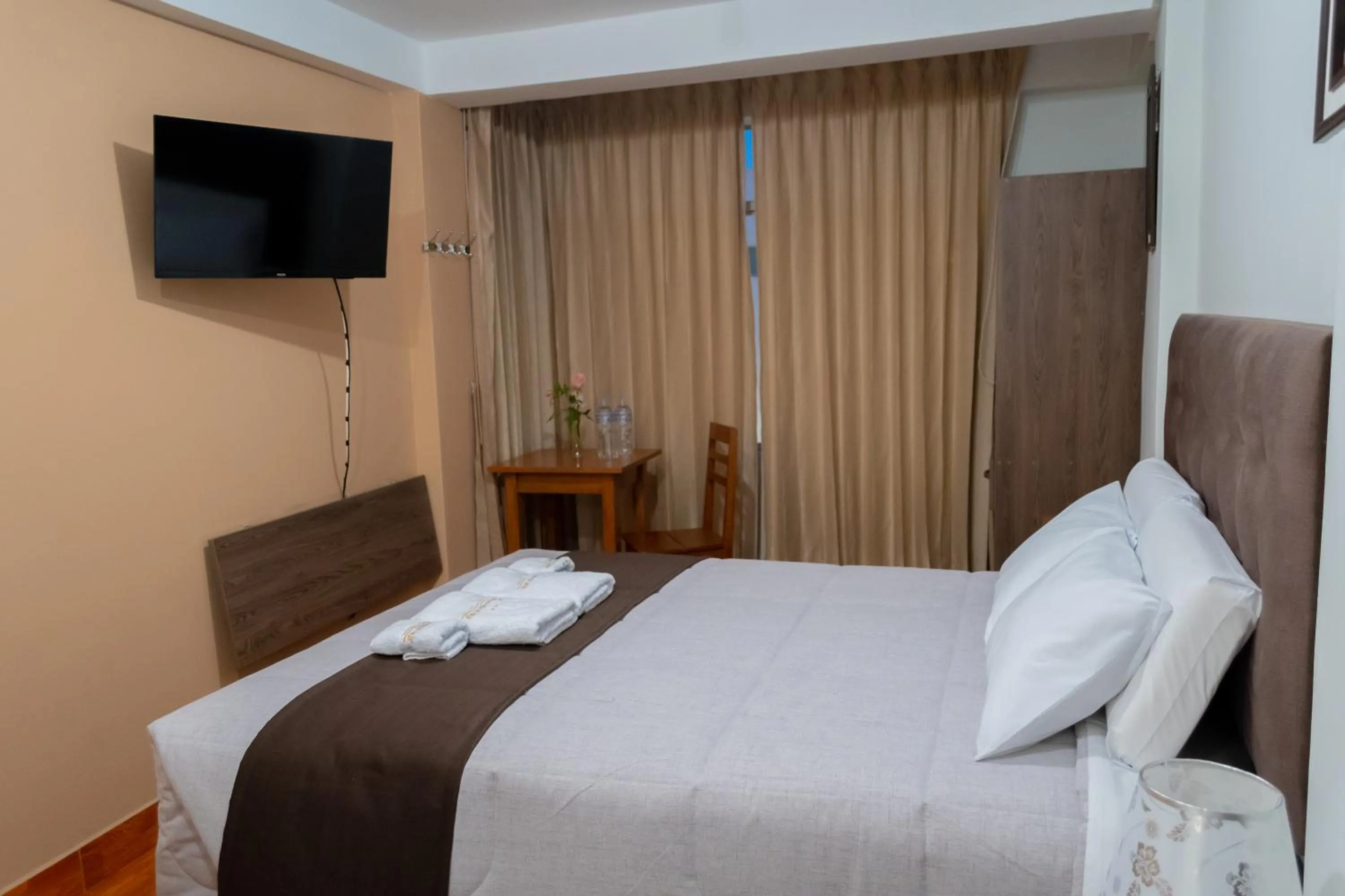Triple Room in Hostal Samakuy AQP