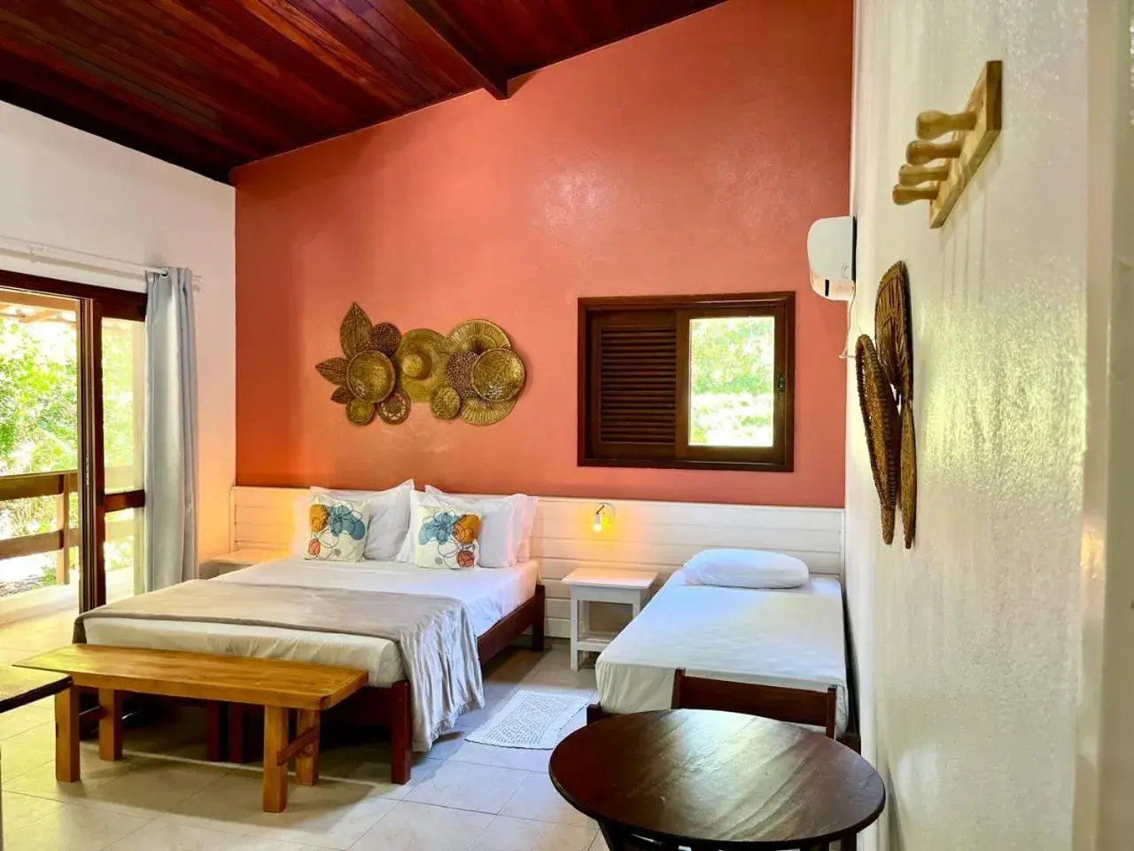 Triple Room with Balcony in Pousada Maliale Triple Room with Balcony in Pousada Maliale